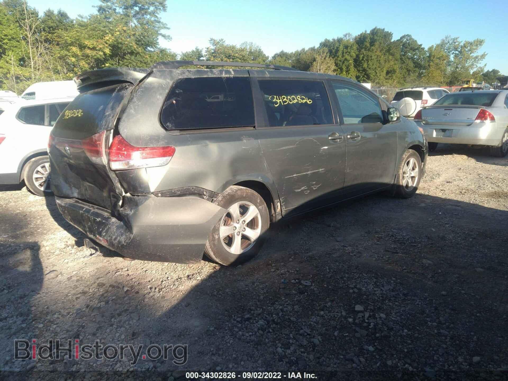 2013 TOYOTA SIENNA - VIN: 5TDKK3DC2DS395164 - Фото 4