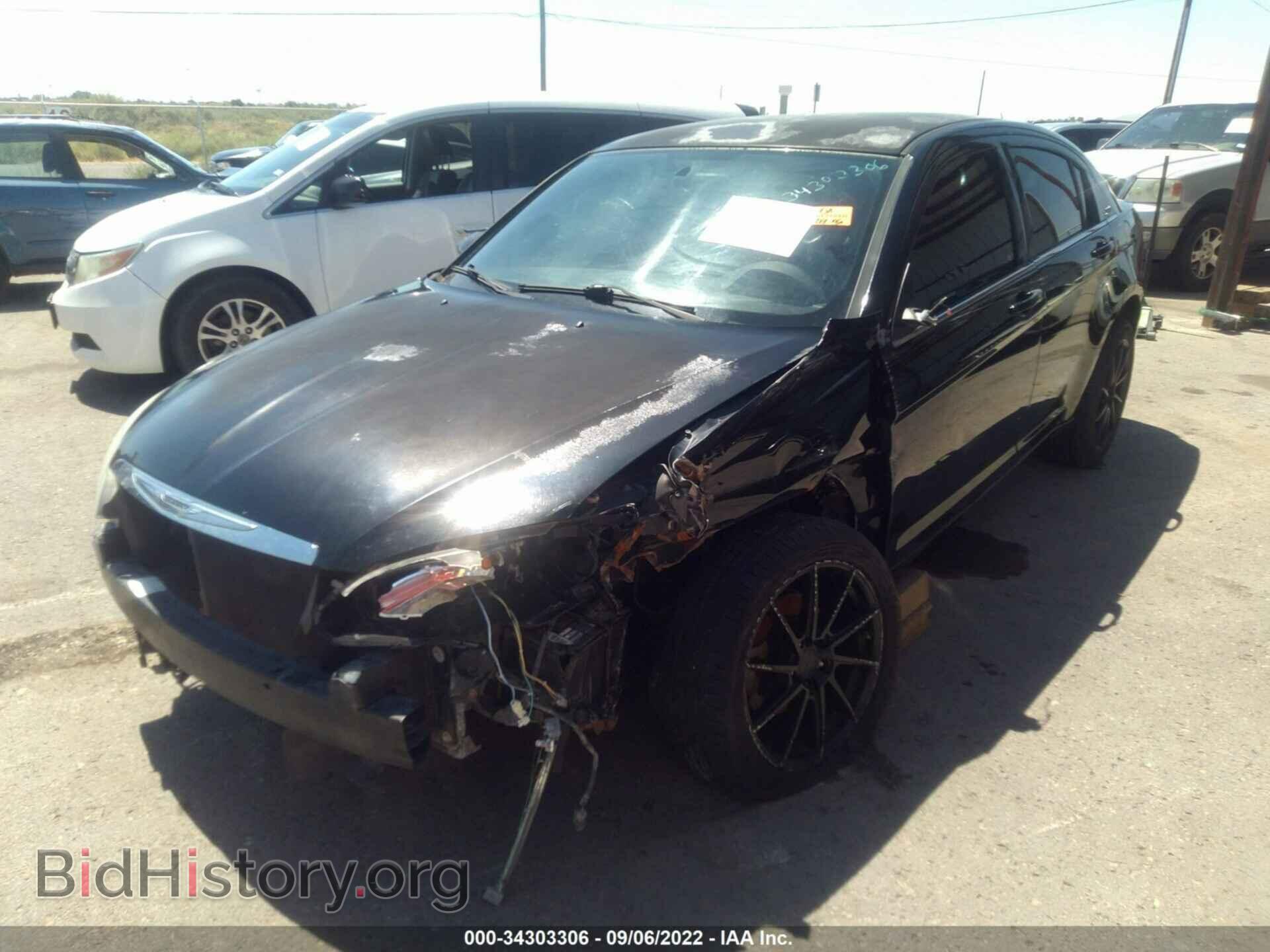 2013 CHRYSLER 200 - VIN: 1C3CCBBB1DN612414 - Фото 2