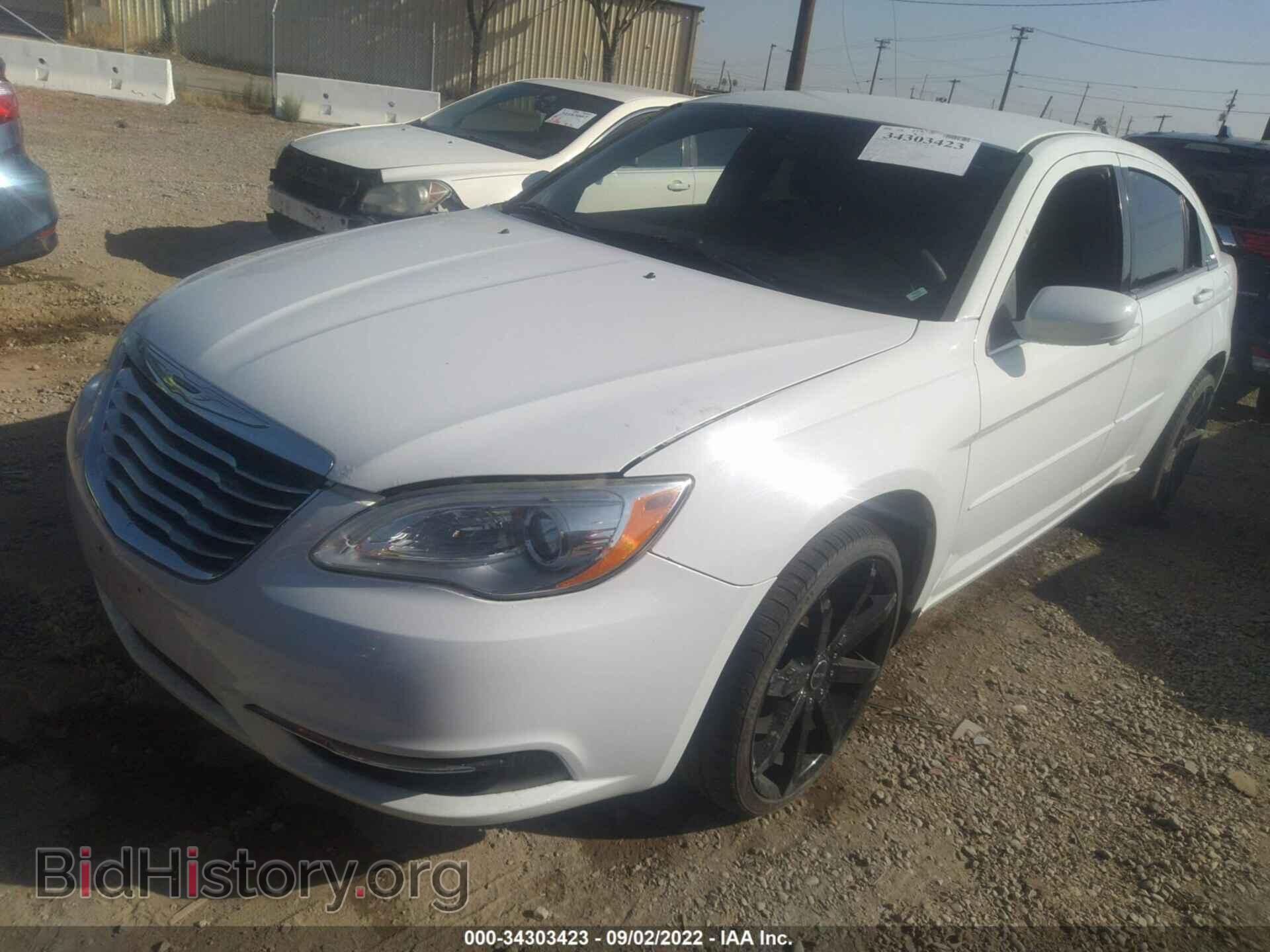 2012 CHRYSLER 200 - VIN: 1C3CCBAB5CN271454 - Фото 2