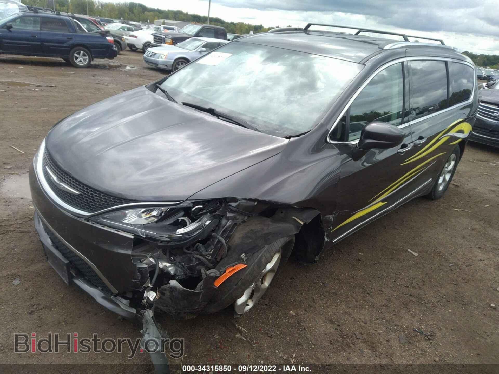 2017 CHRYSLER PACIFICA - VIN: 2C4RC1EG1HR722766 - Фото 2