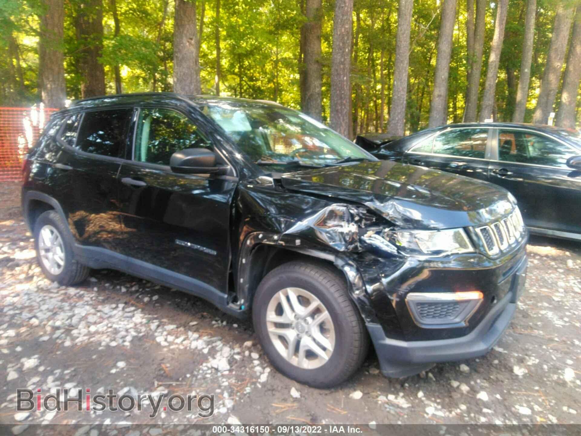 Фотография 3C4NJCAB2HT668420 - JEEP COMPASS 2017
