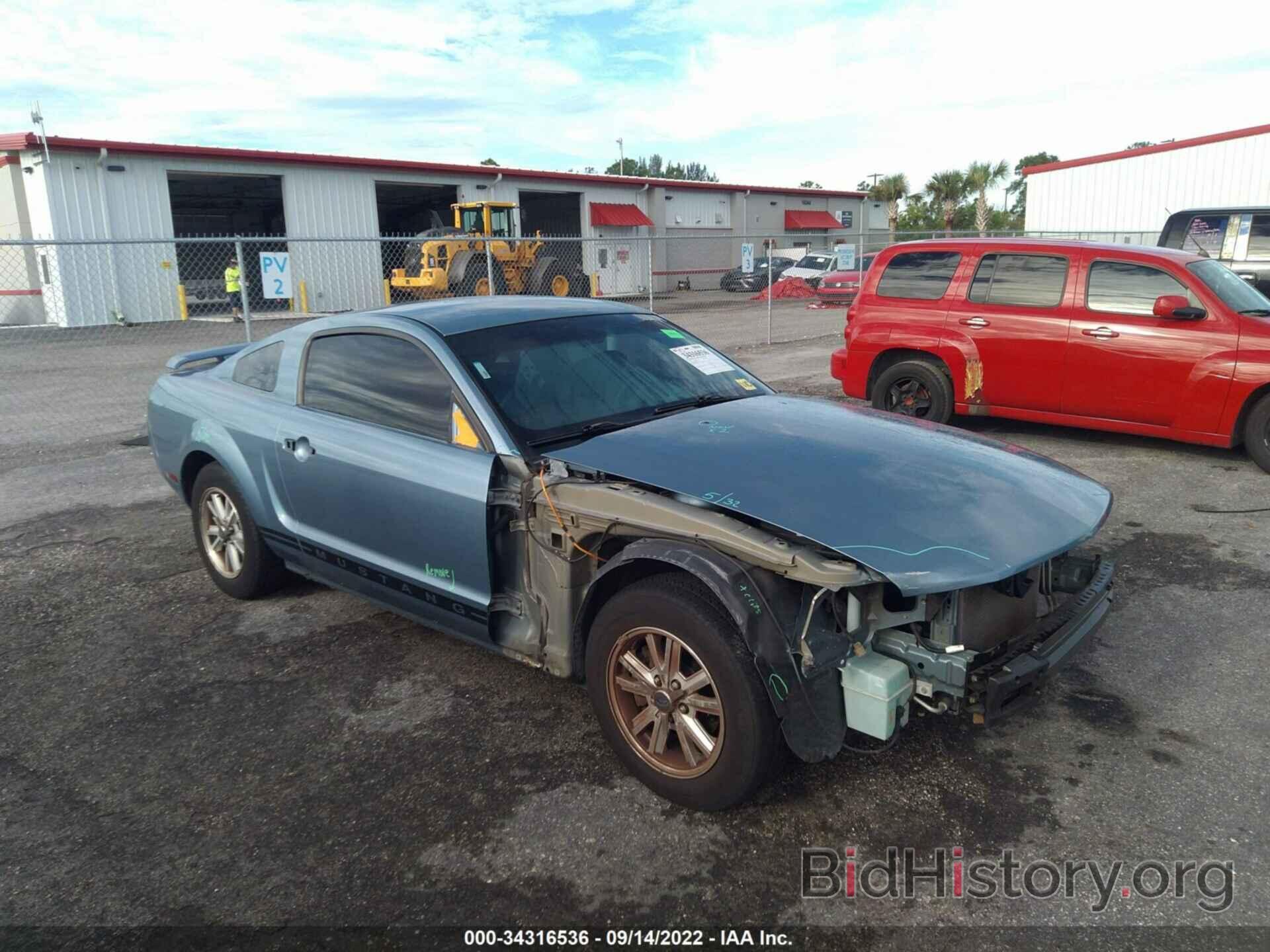 Photo 1ZVFT80N965140942 - FORD MUSTANG 2006