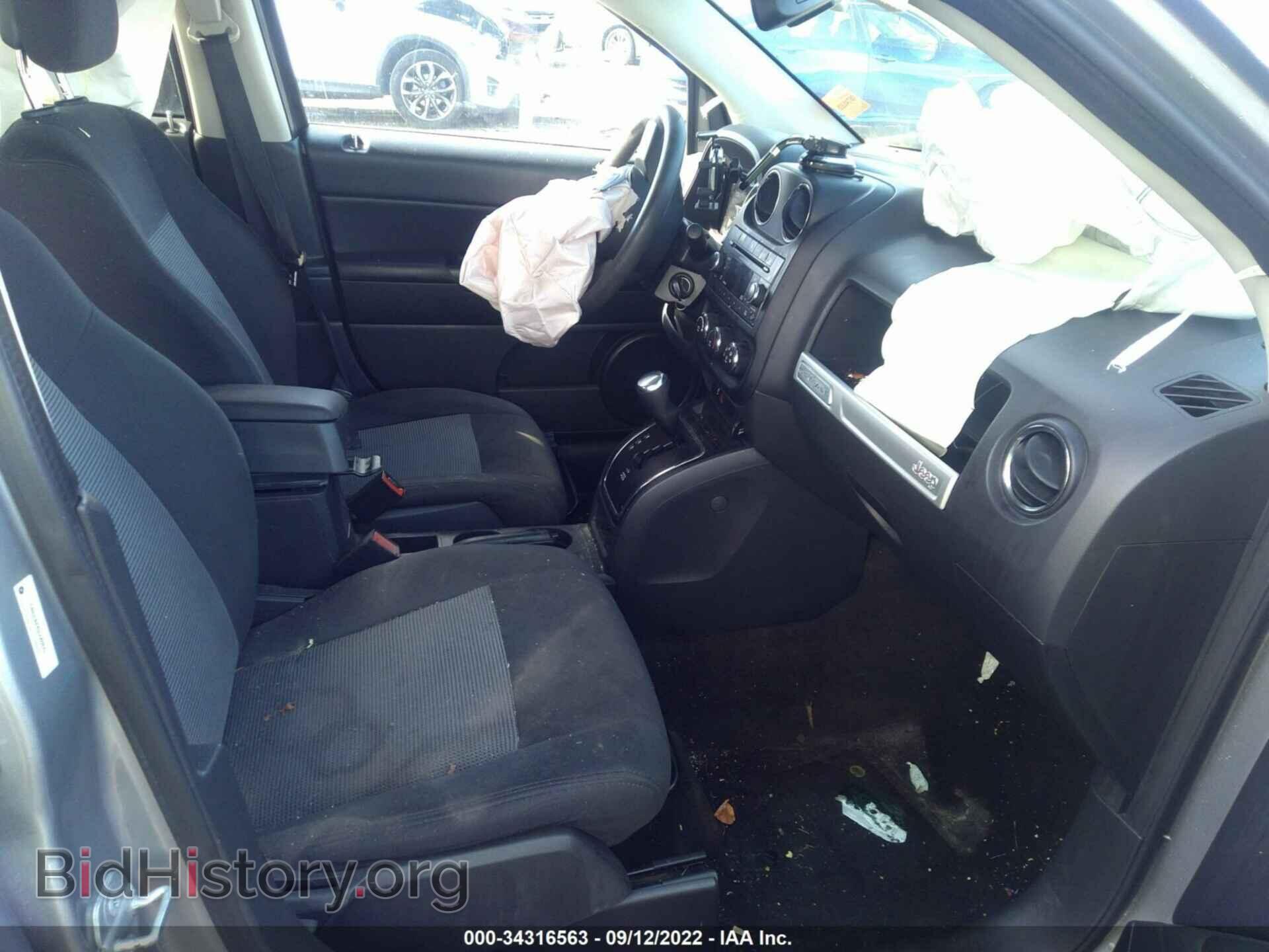 2016 JEEP COMPASS - VIN: 1C4NJCBA4GD560875 - Фото 5