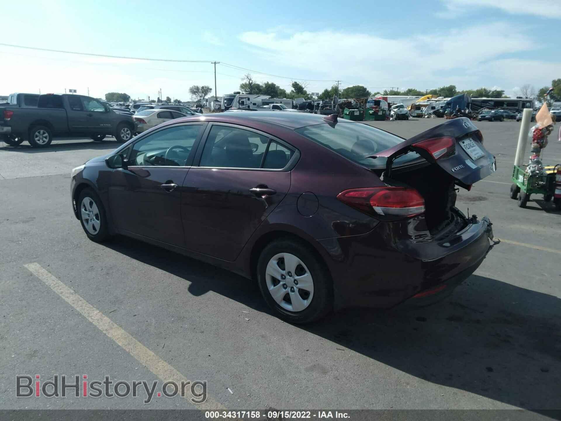 2017 KIA FORTE - VIN: 3KPFK4A78HE036352 - Photo 4