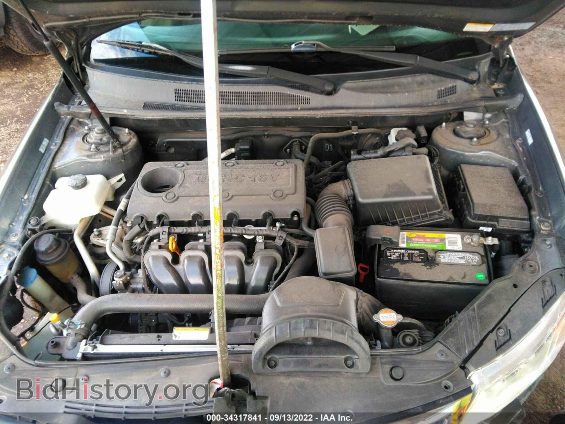 2009 KIA OPTIMA - VIN: KNAGE228295340603 - Фото 10
