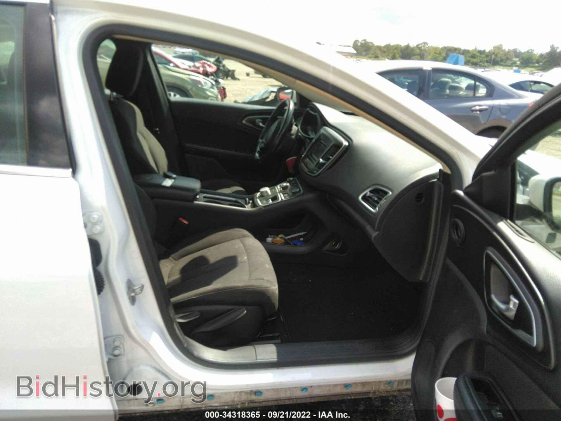 2015 CHRYSLER 200 - VIN: 1C3CCCAB0FN744445 - Фото 5