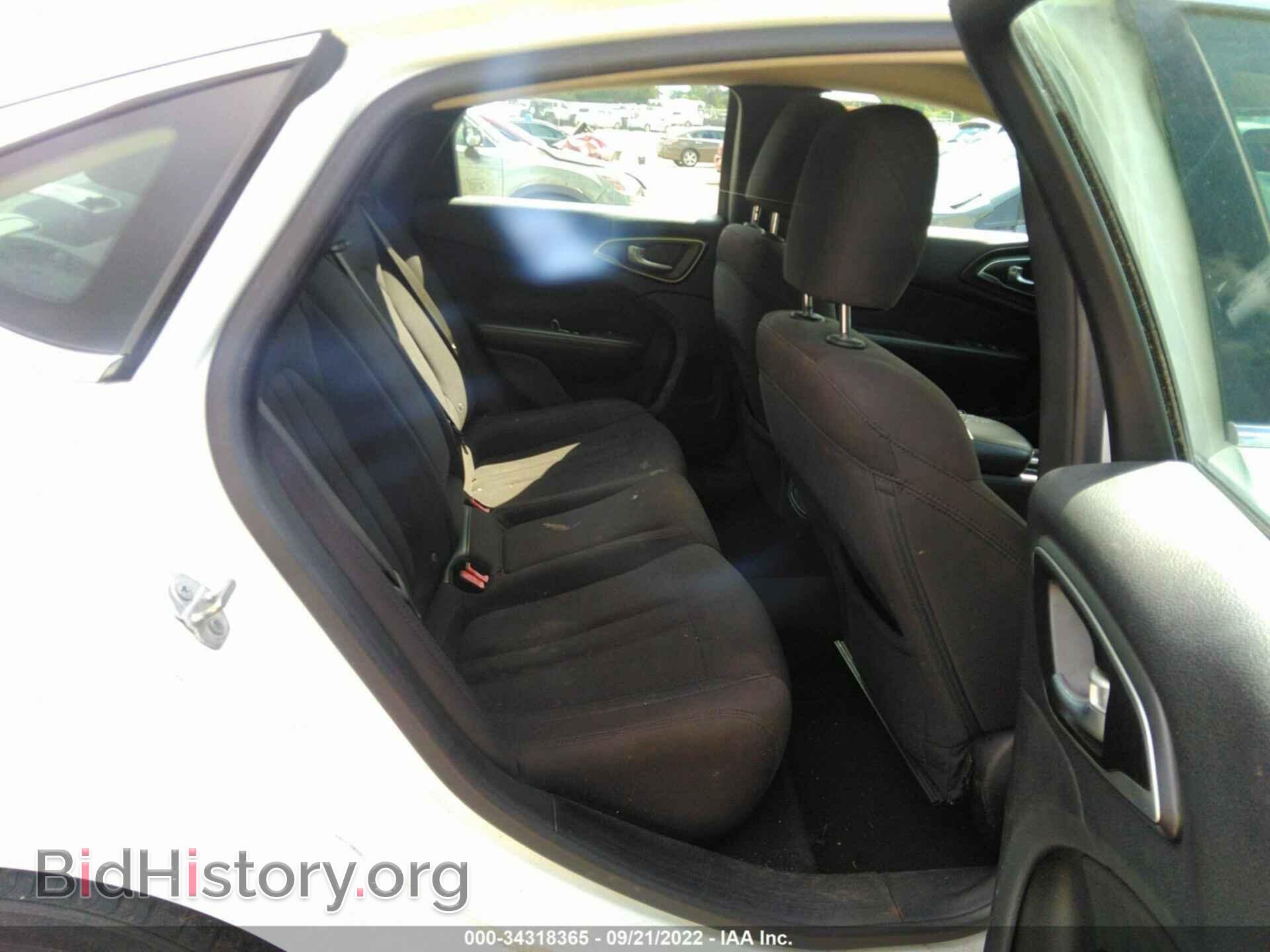 2015 CHRYSLER 200 - VIN: 1C3CCCAB0FN744445 - Фото 8