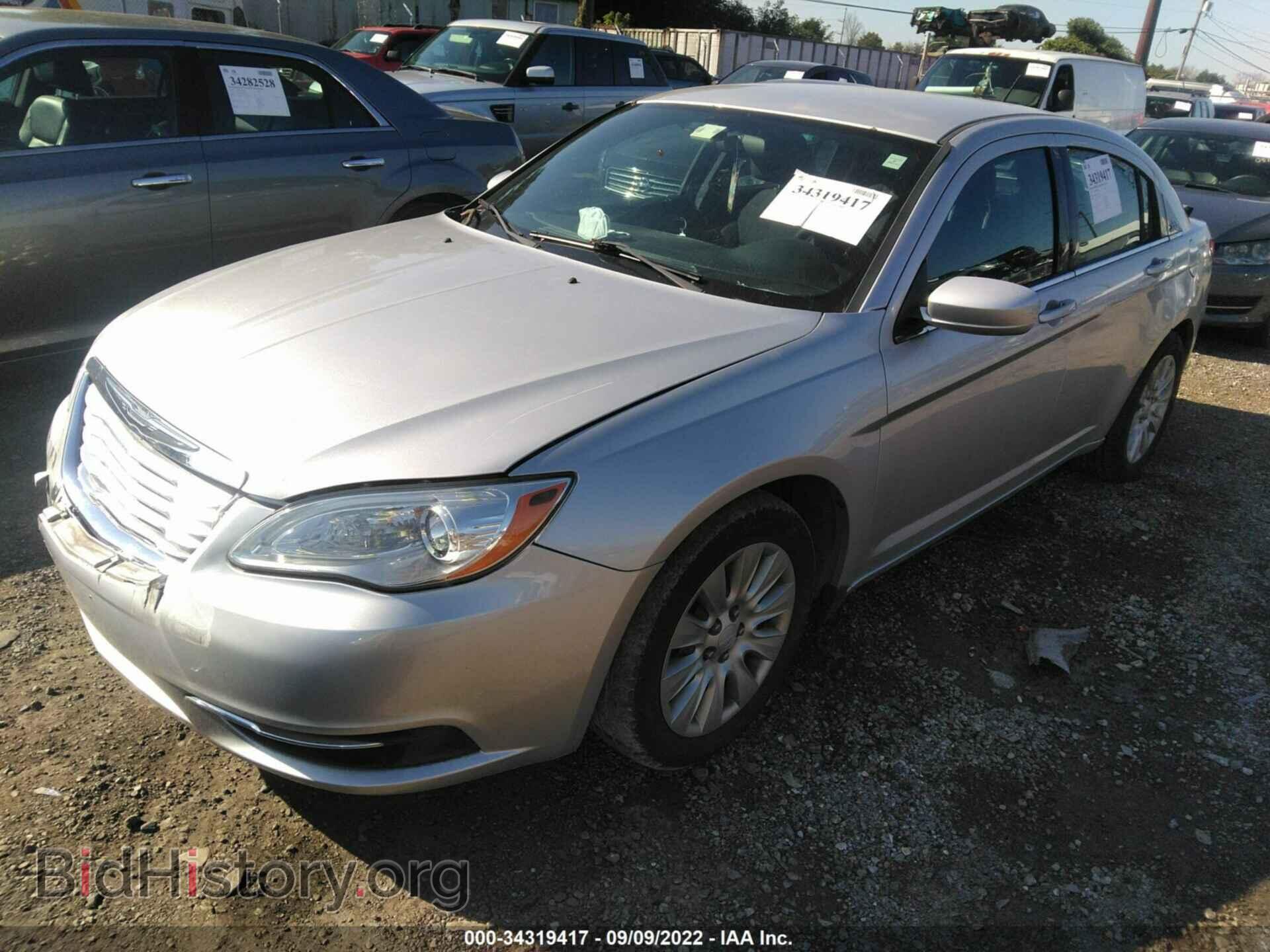 2012 CHRYSLER 200 - VIN: 1C3CCBAB1CN320598 - Photo 2