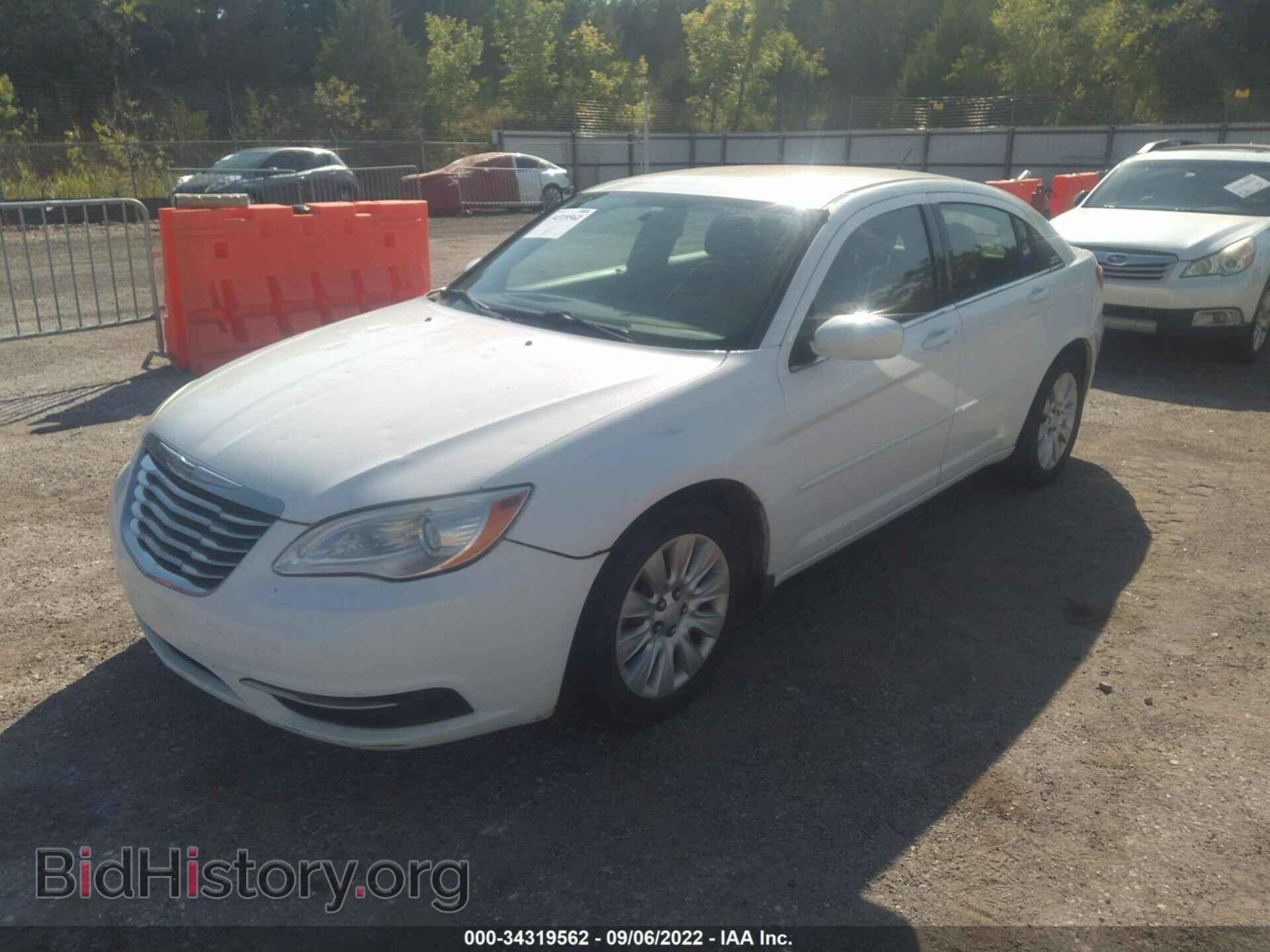 2012 CHRYSLER 200 - VIN: 1C3CCBAB5CN248403 - Фото 2
