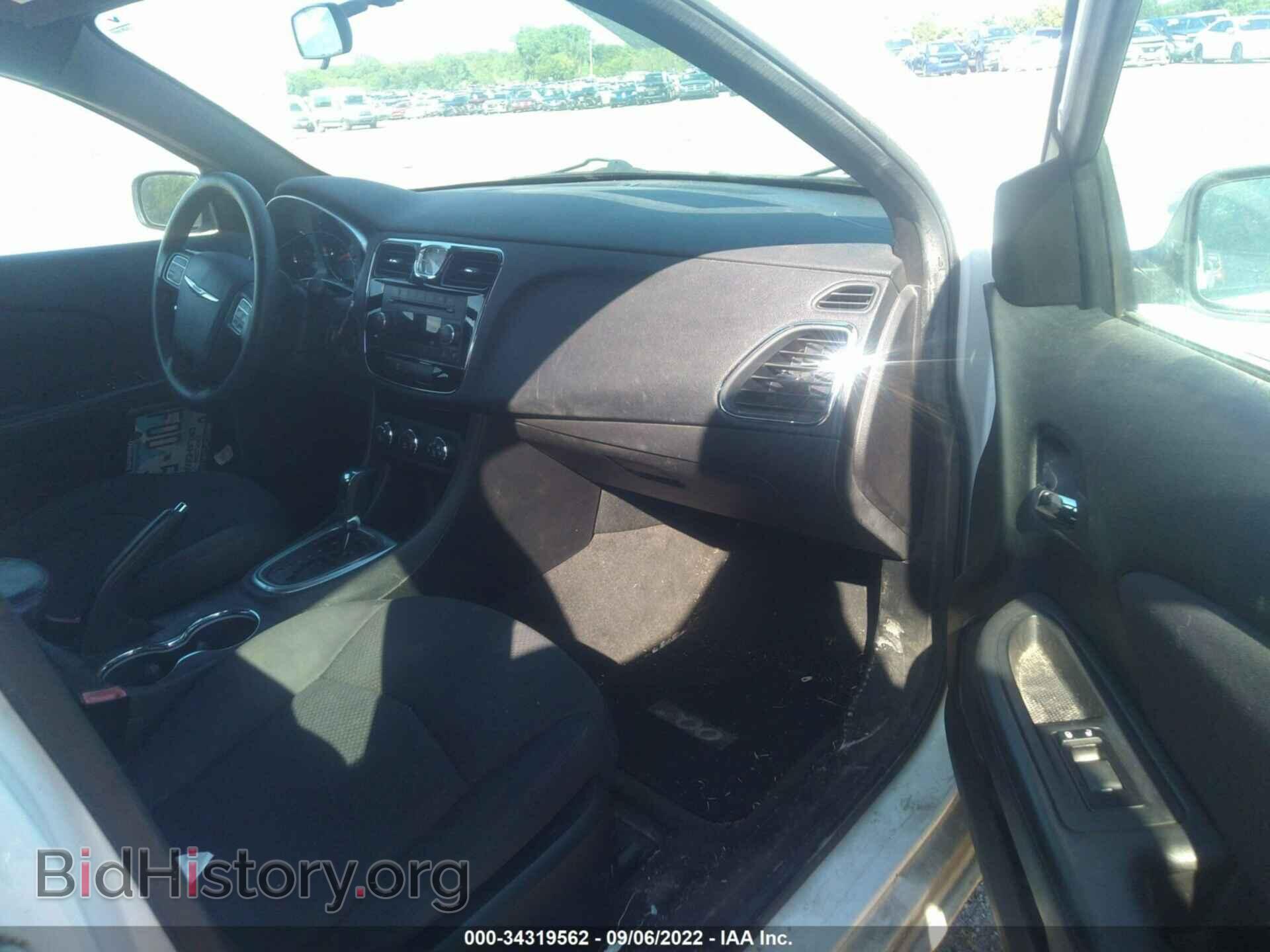 2012 CHRYSLER 200 - VIN: 1C3CCBAB5CN248403 - Фото 5