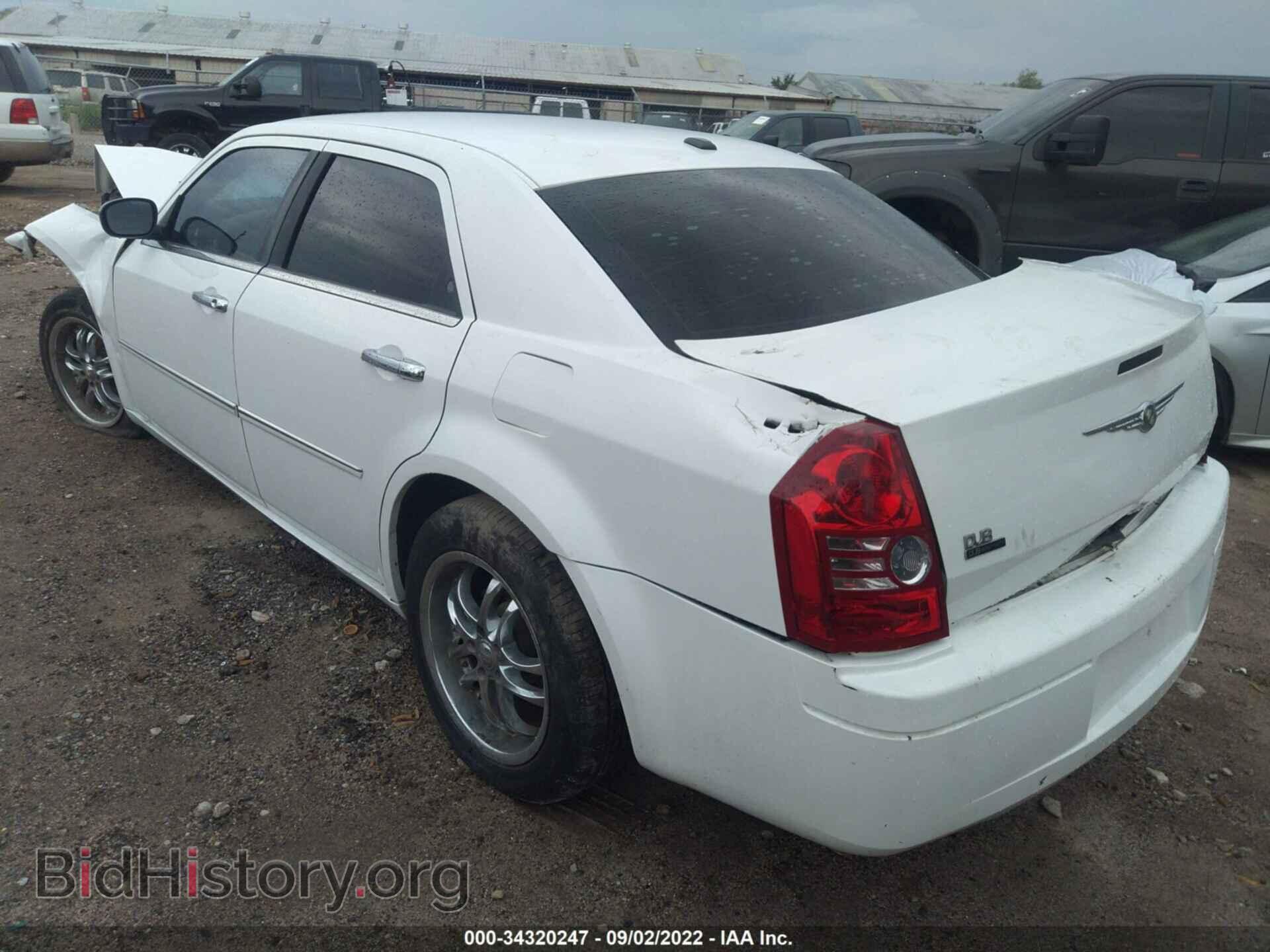 2010 CHRYSLER 300 - VIN: 2C3CA5CV5AH275833 - Фото 3