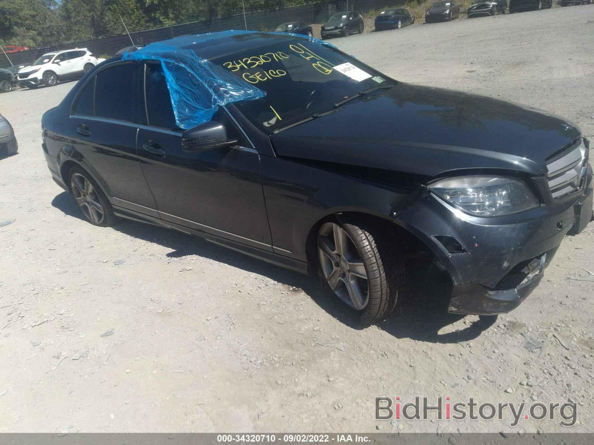 Photo WDDGF8BB0BF647210 - MERCEDES-BENZ C-CLASS 2011