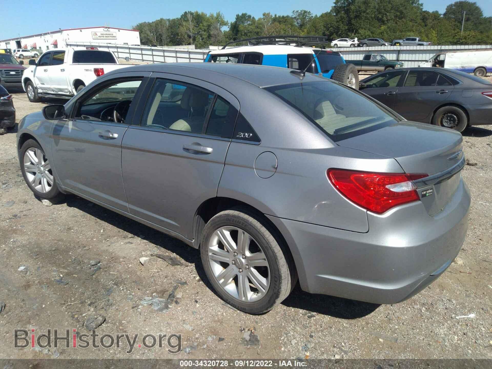 2013 CHRYSLER 200 - VIN: 1C3CCBAB9DN670479 - Фото 3