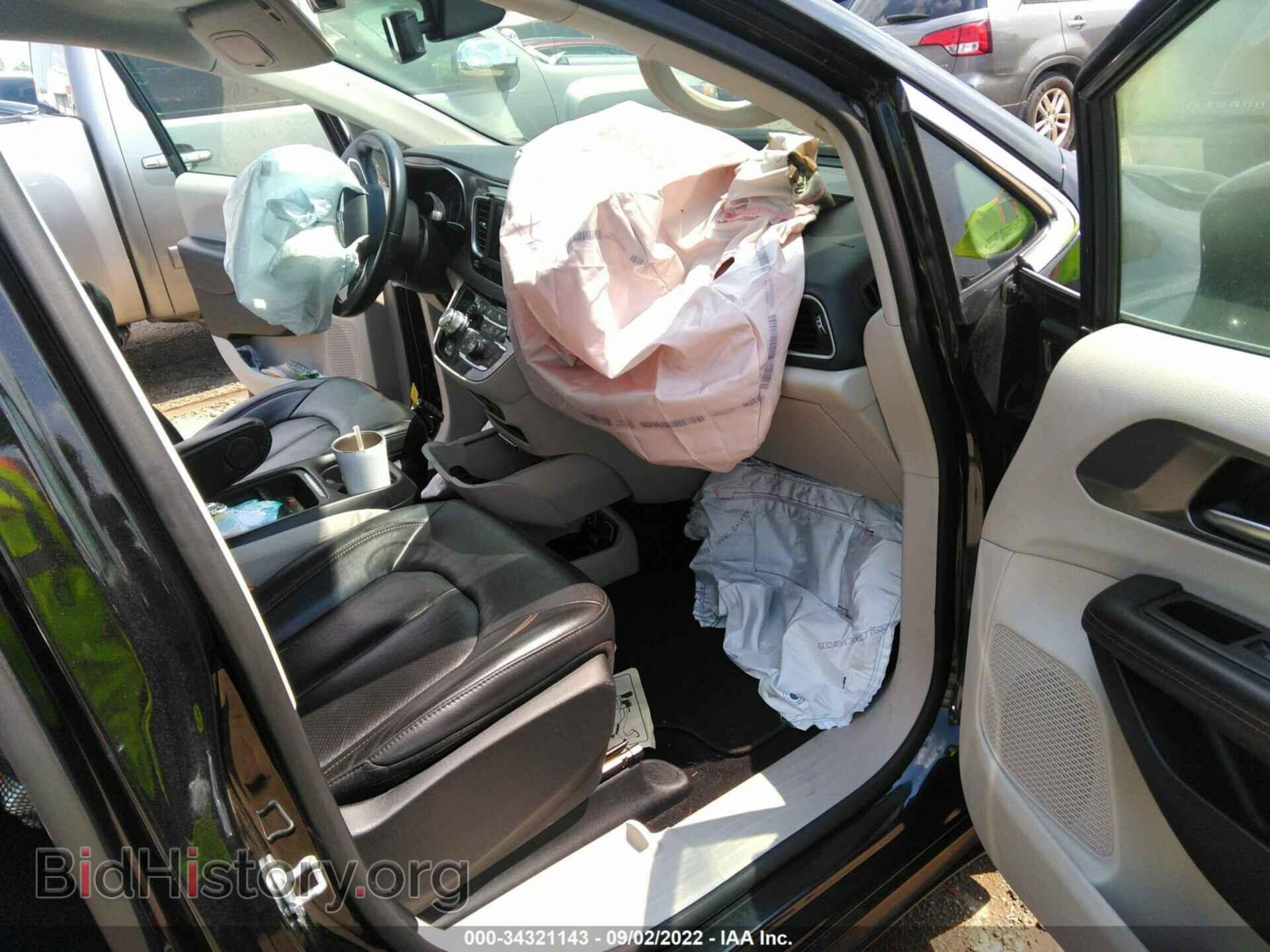 2020 CHRYSLER PACIFICA - VIN: 2C4RC1BG0LR177060 - Фото 5