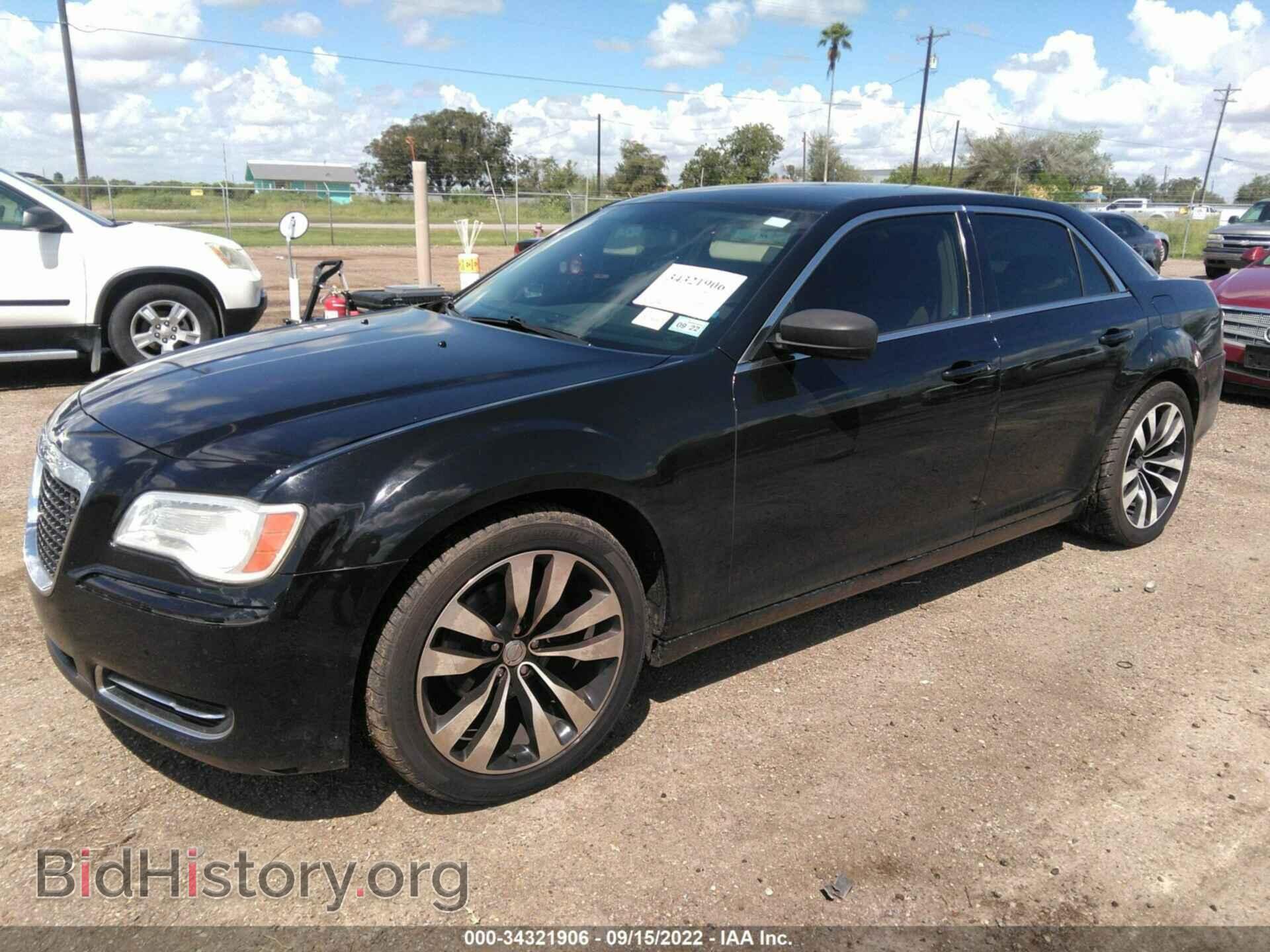 2012 CHRYSLER 300 - VIN: 2C3CCAAG7CH245968 - Фото 2
