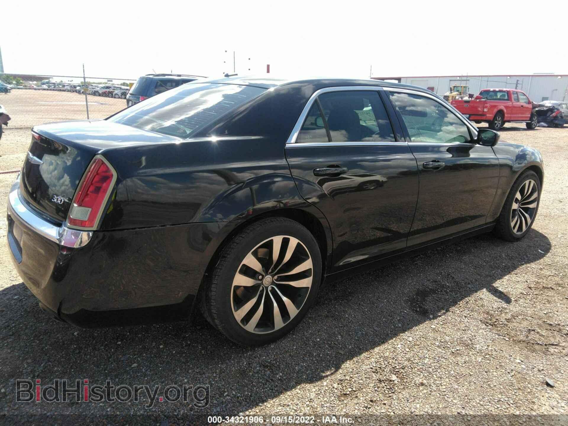 2012 CHRYSLER 300 - VIN: 2C3CCAAG7CH245968 - Фото 4
