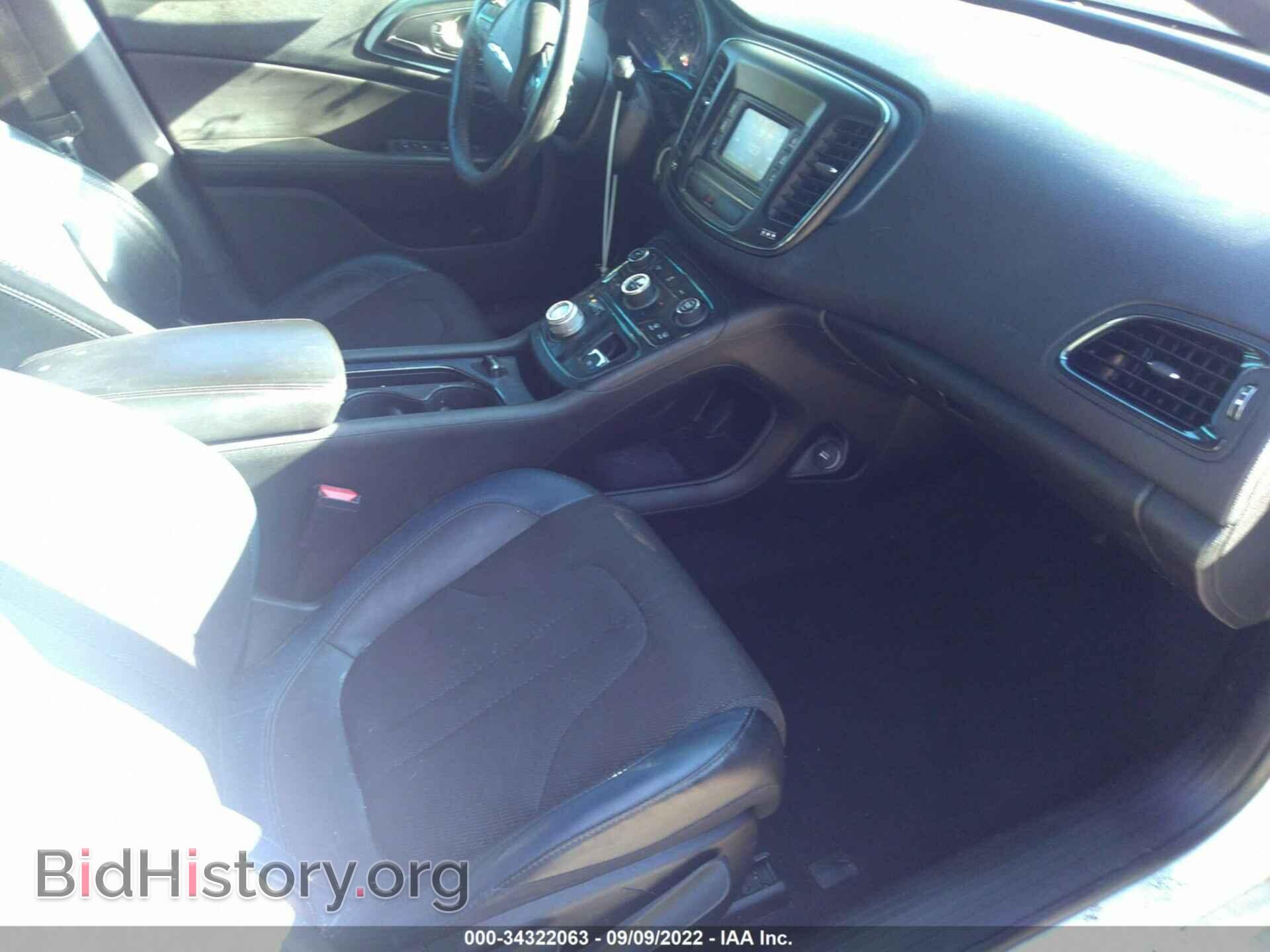 2016 CHRYSLER 200 - VIN: 1C3CCCBB3GN125371 - Фото 5