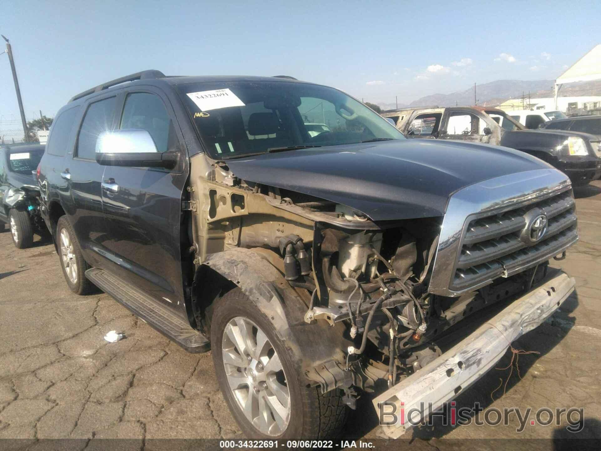 Photo 5TDJY5G1XDS079169 - TOYOTA SEQUOIA 2013