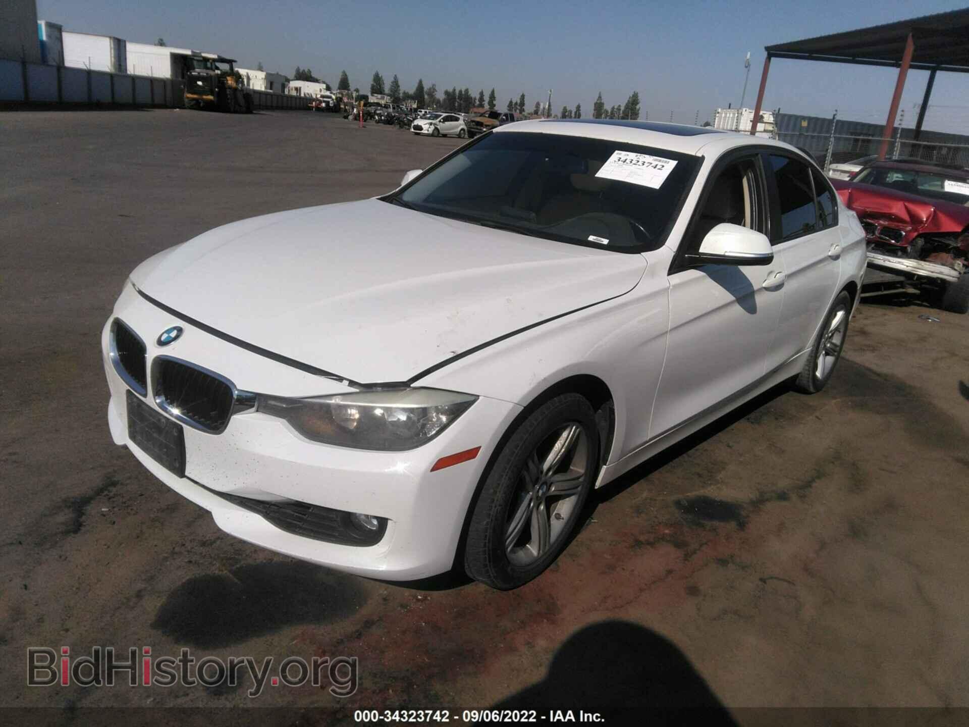 2012 BMW 3 SERIES - VIN: WBA3A5C58CF341675 - Фото 2