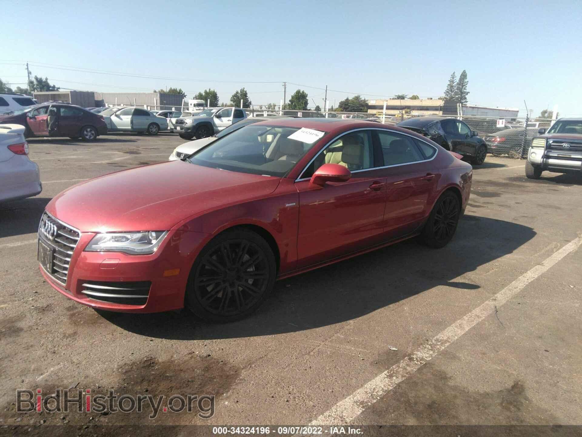2012 AUDI A7 - VIN: WAUYGAFC7CN077880 - Фото 2
