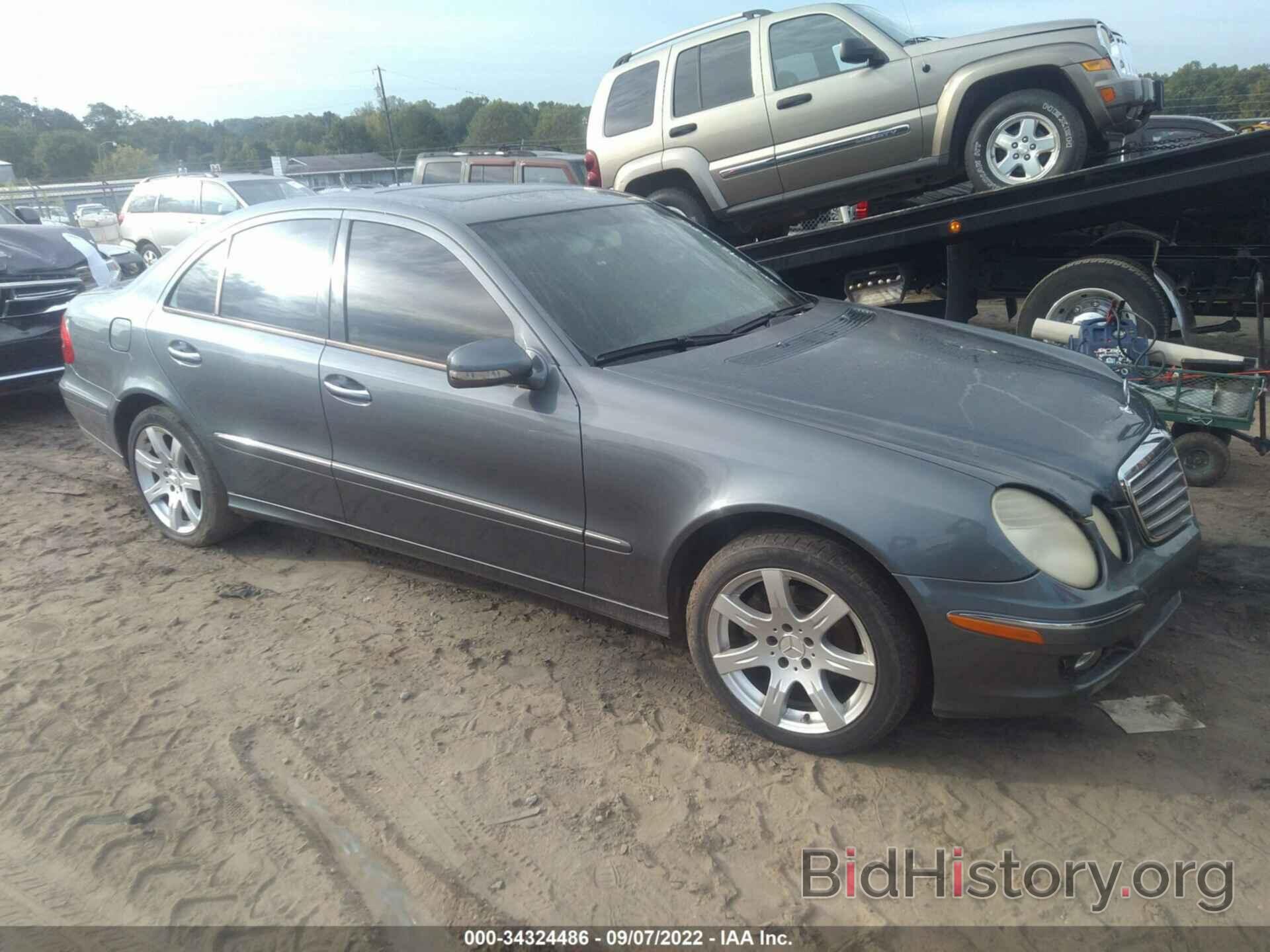 Photo WDBUF56XX7B089994 - MERCEDES-BENZ E-CLASS 2007