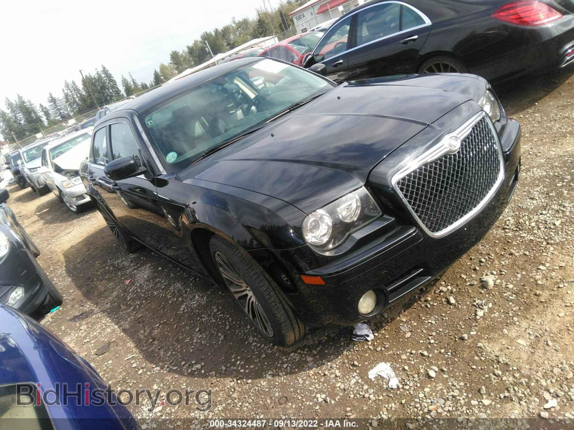 Photo 2C3CA2CV0AH297740 - CHRYSLER 300 2010