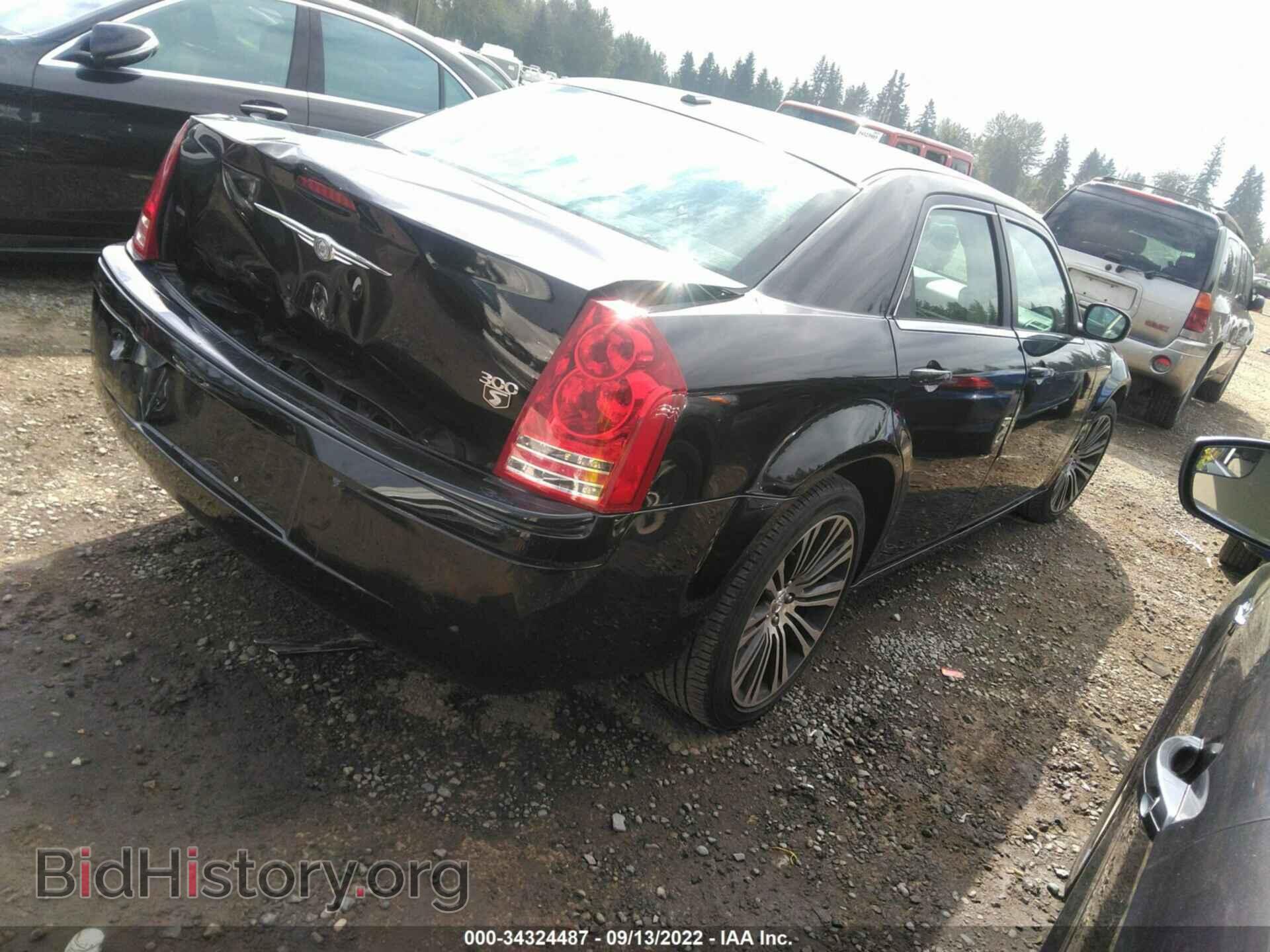 2010 CHRYSLER 300 - VIN: 2C3CA2CV0AH297740 - Фото 4