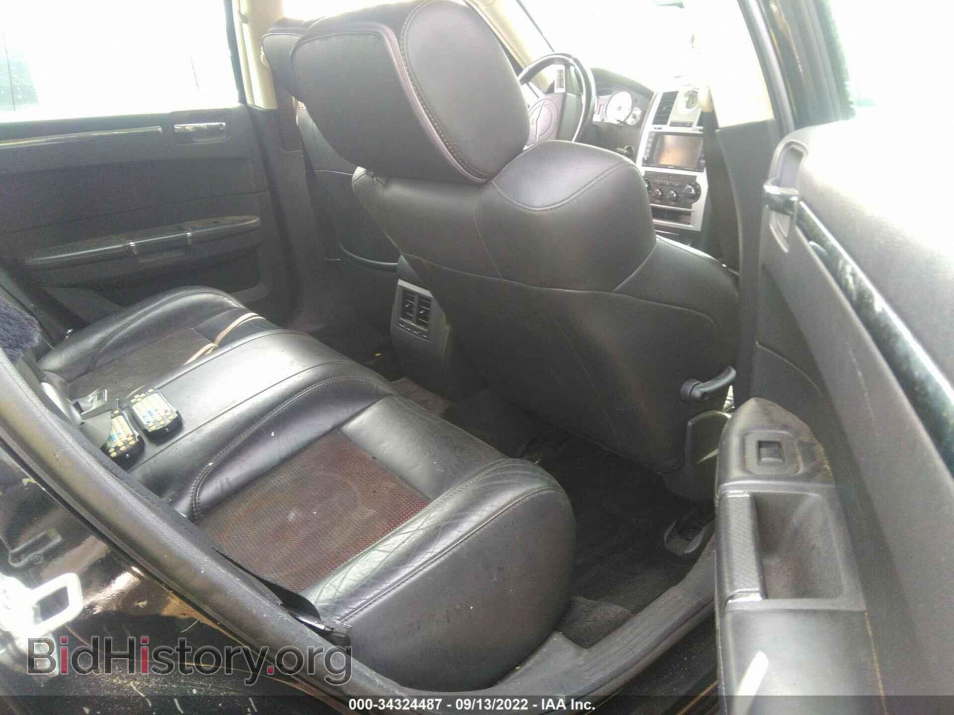 2010 CHRYSLER 300 - VIN: 2C3CA2CV0AH297740 - Фото 8