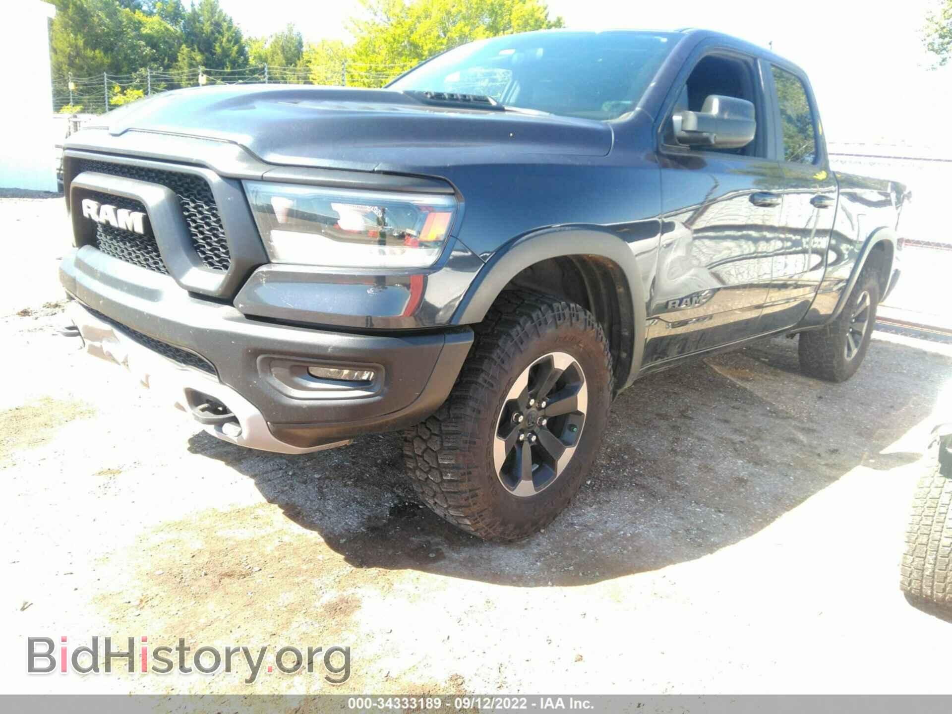 2019 RAM 1500 - VIN: 1C6SRFET8KN806783 - Photo 2