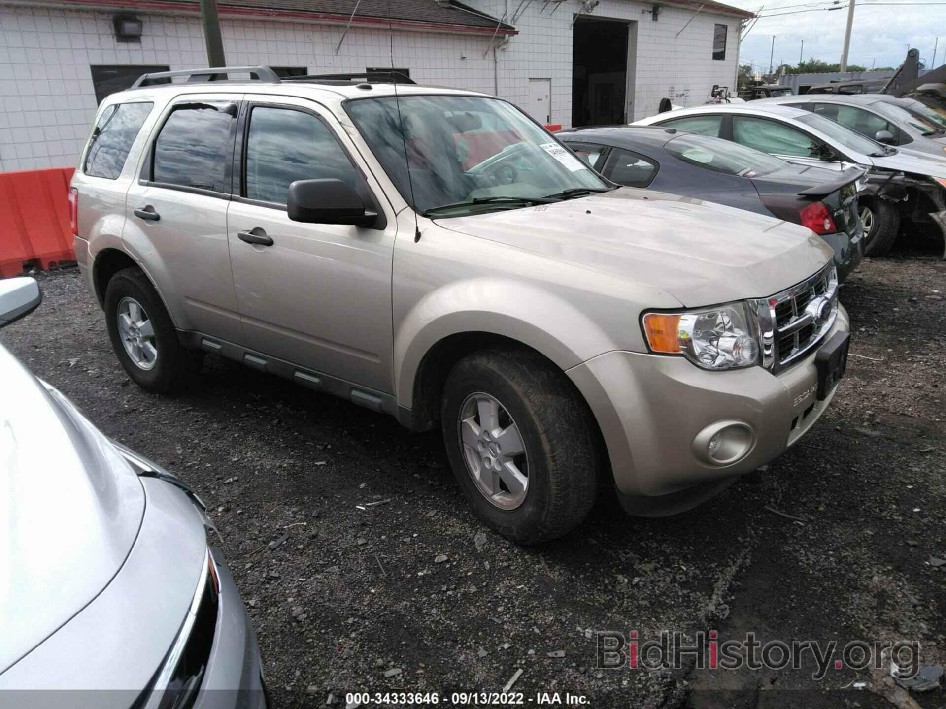 Photo 1FMCU9DG8BKC46522 - FORD ESCAPE 2011