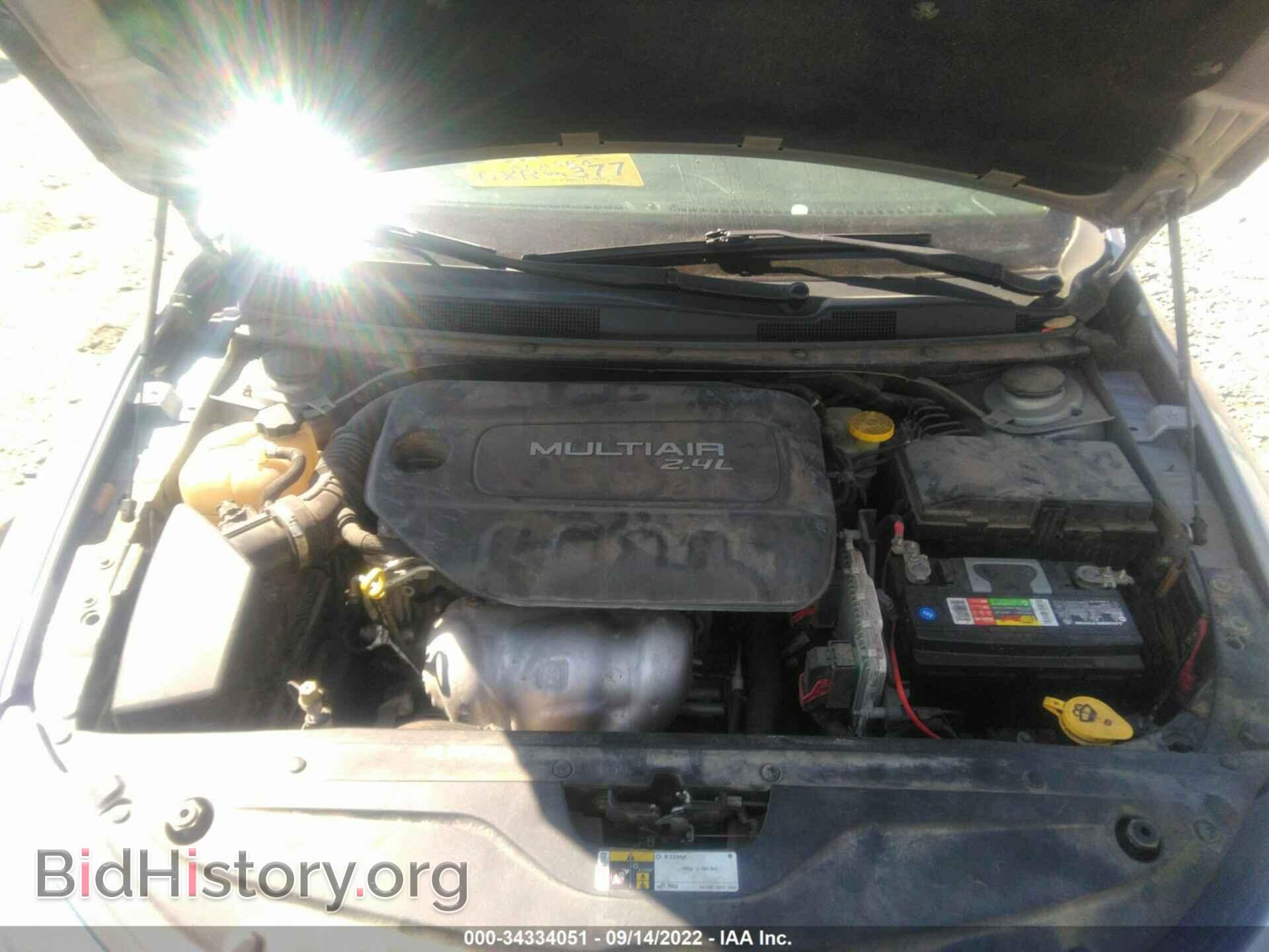 2015 CHRYSLER 200 - VIN: 1C3CCCAB2FN694227 - Фото 10