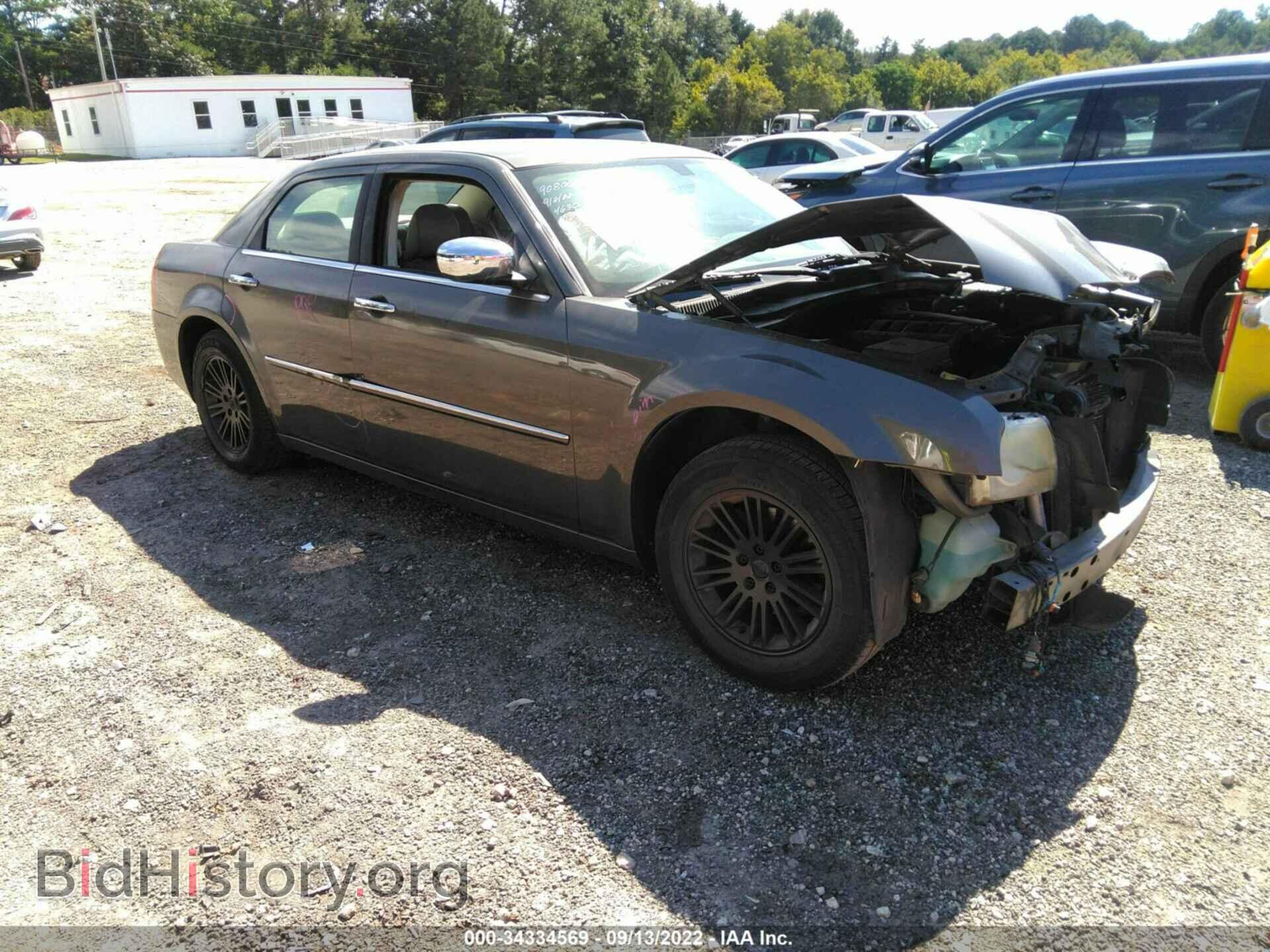 Photo 2C3CA5CV6AH164630 - CHRYSLER 300 2010