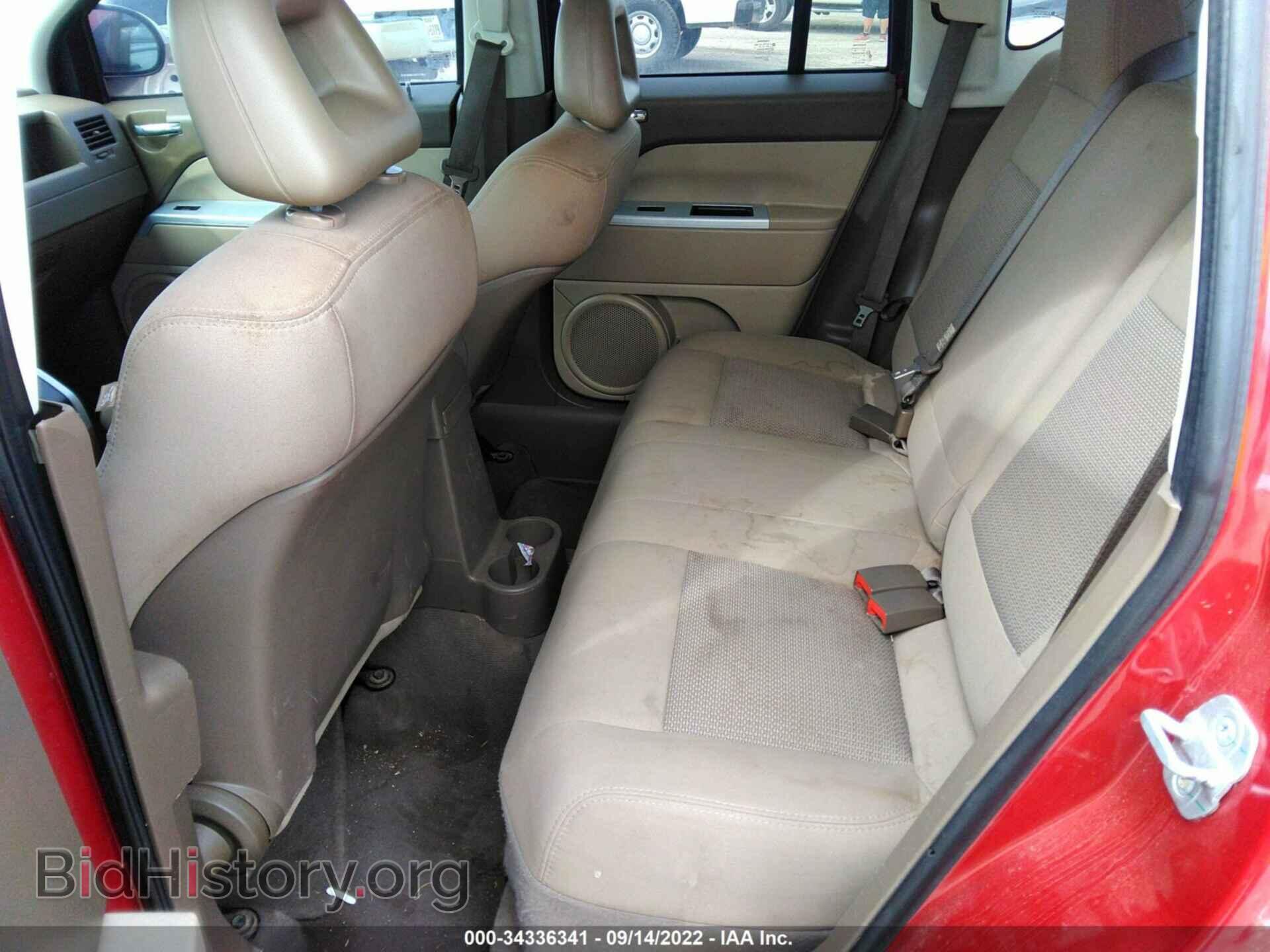2008 JEEP COMPASS - VIN: 1J8FT47W18D661018 - Фото 8