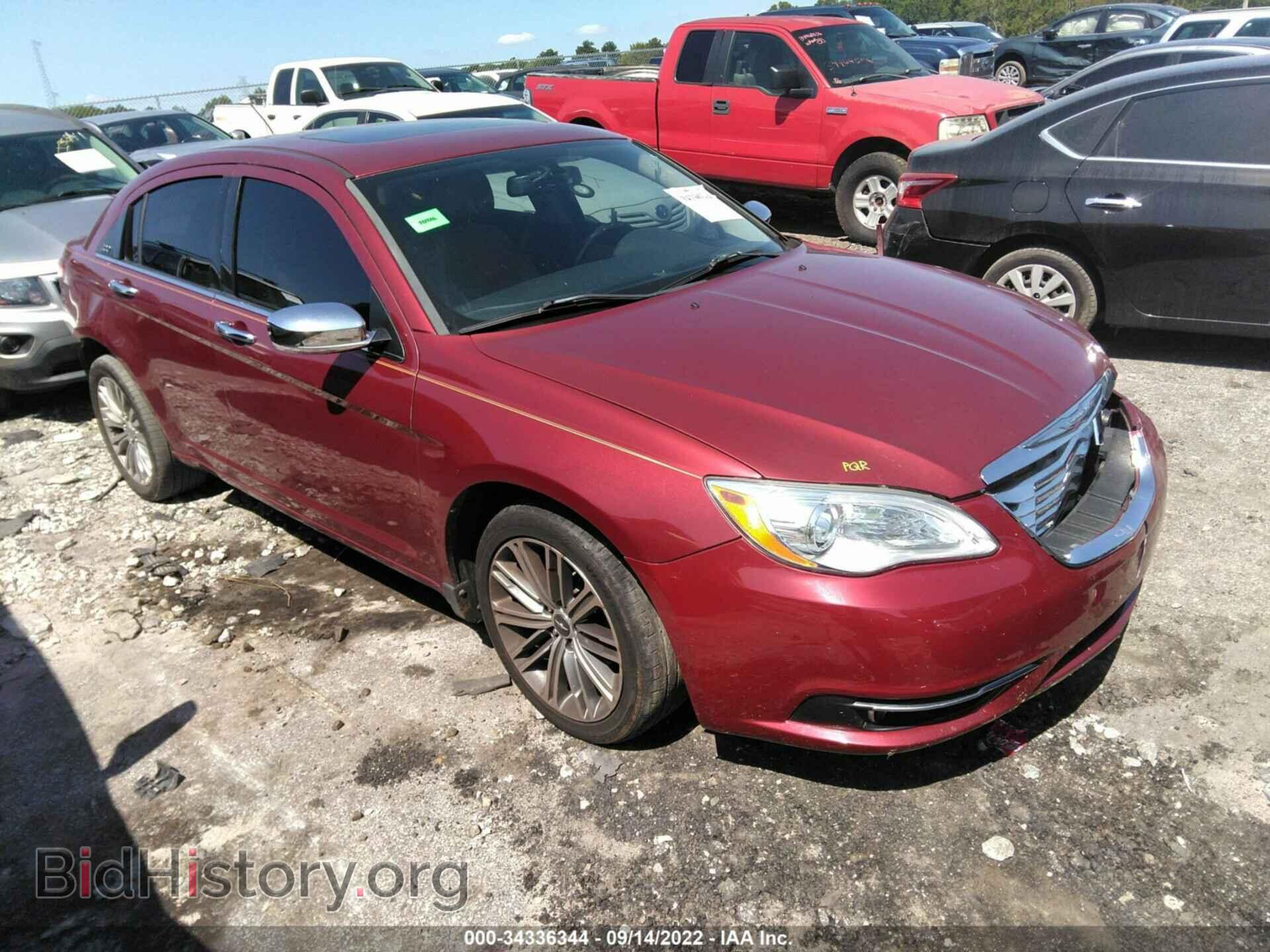 Photo 1C3BC2FB9BN571629 - CHRYSLER 200 2011