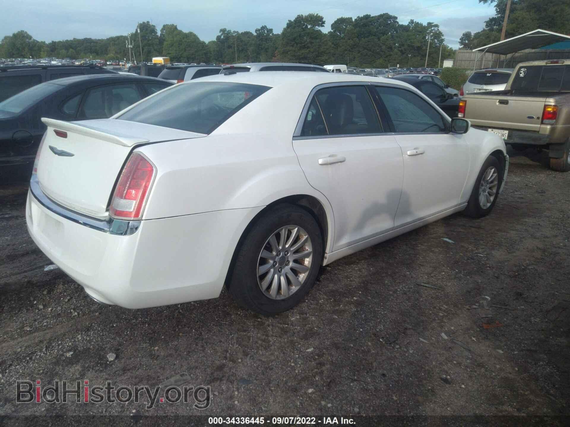 2012 CHRYSLER 300 - VIN: 2C3CCAAG9CH166432 - Фото 4