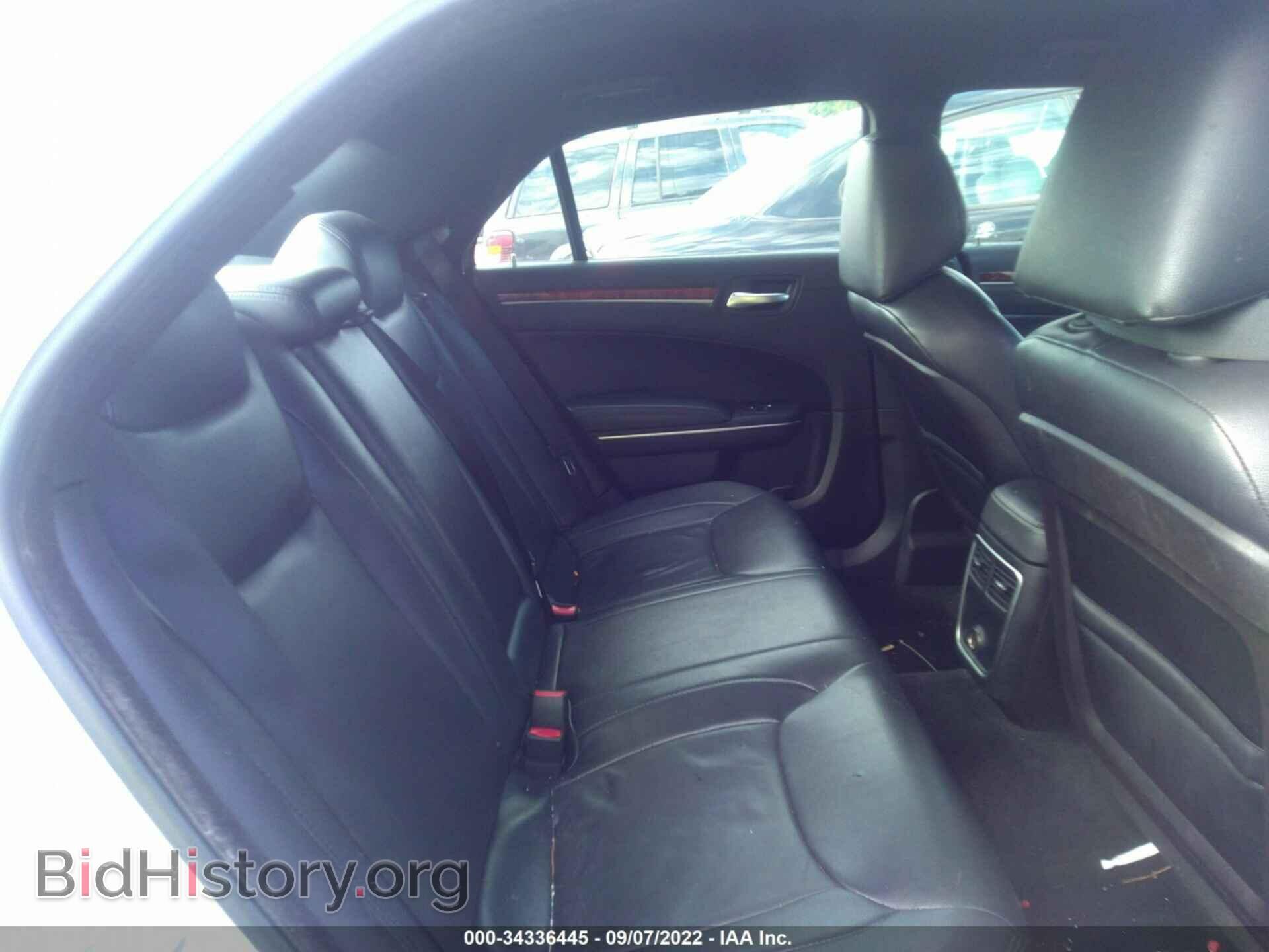2012 CHRYSLER 300 - VIN: 2C3CCAAG9CH166432 - Фото 8