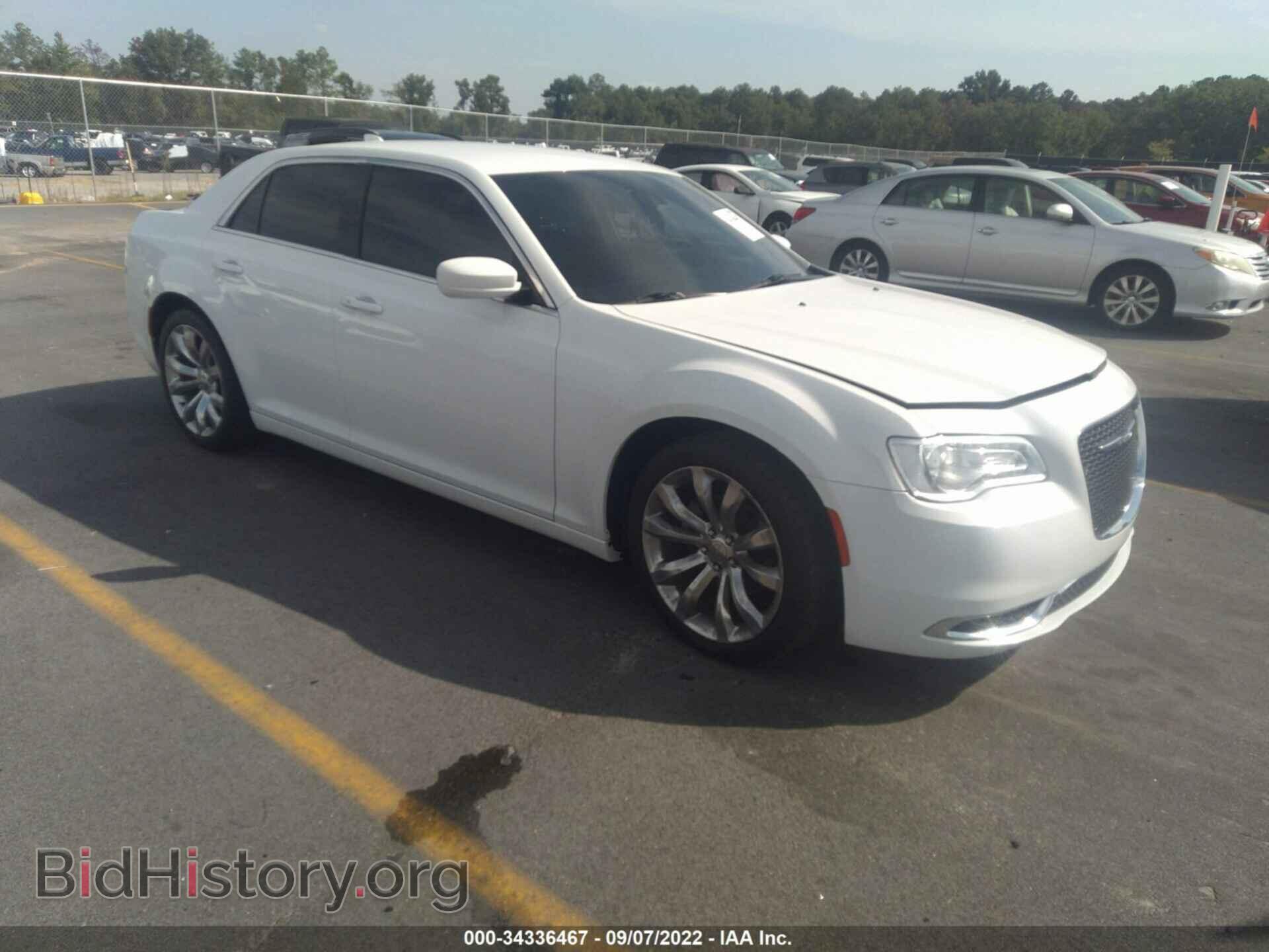 Фотография 2C3CCAAGXGH343883 - CHRYSLER 300 2016