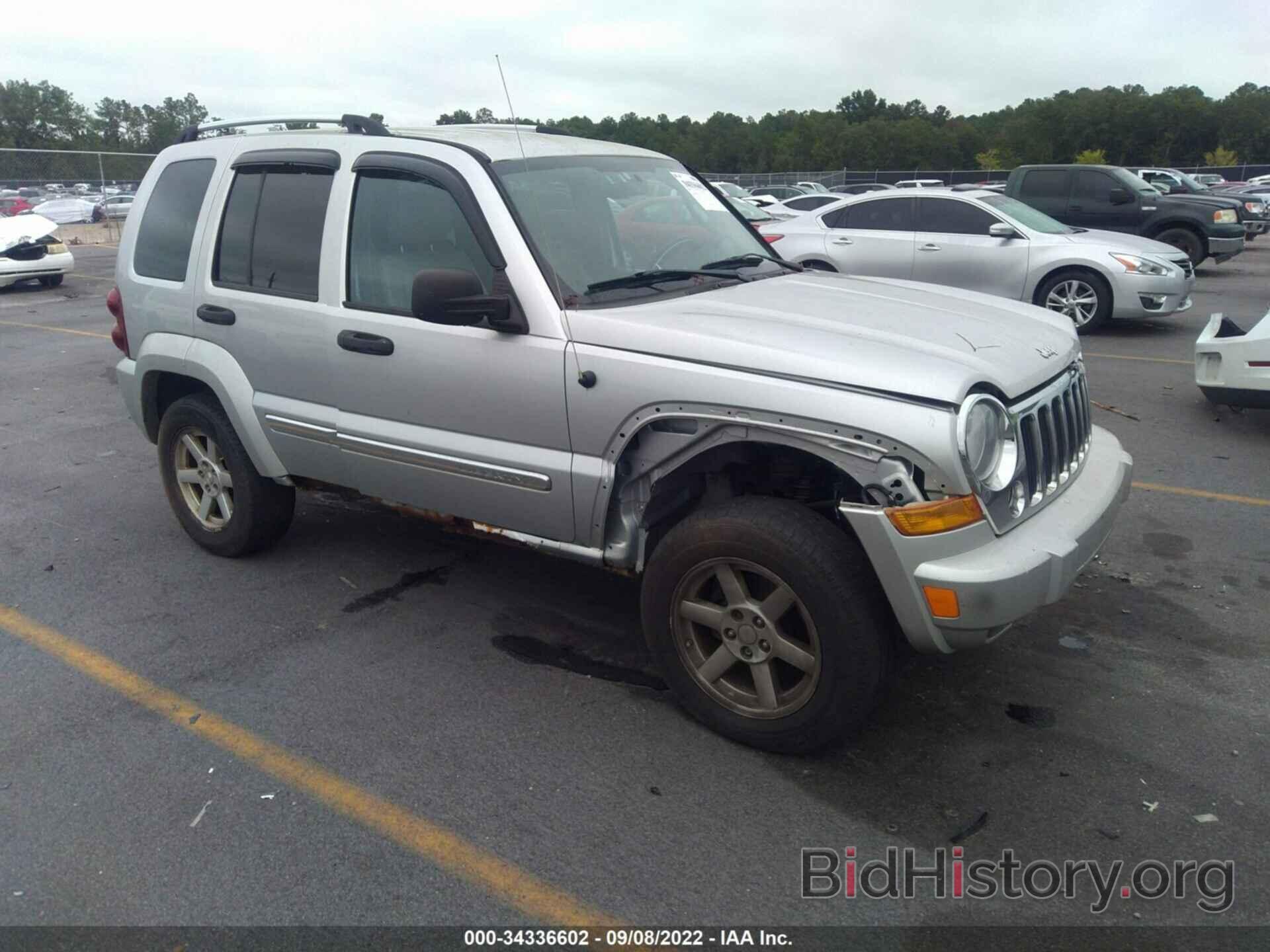 Фотография 1J4GL58K86W250949 - JEEP LIBERTY 2006