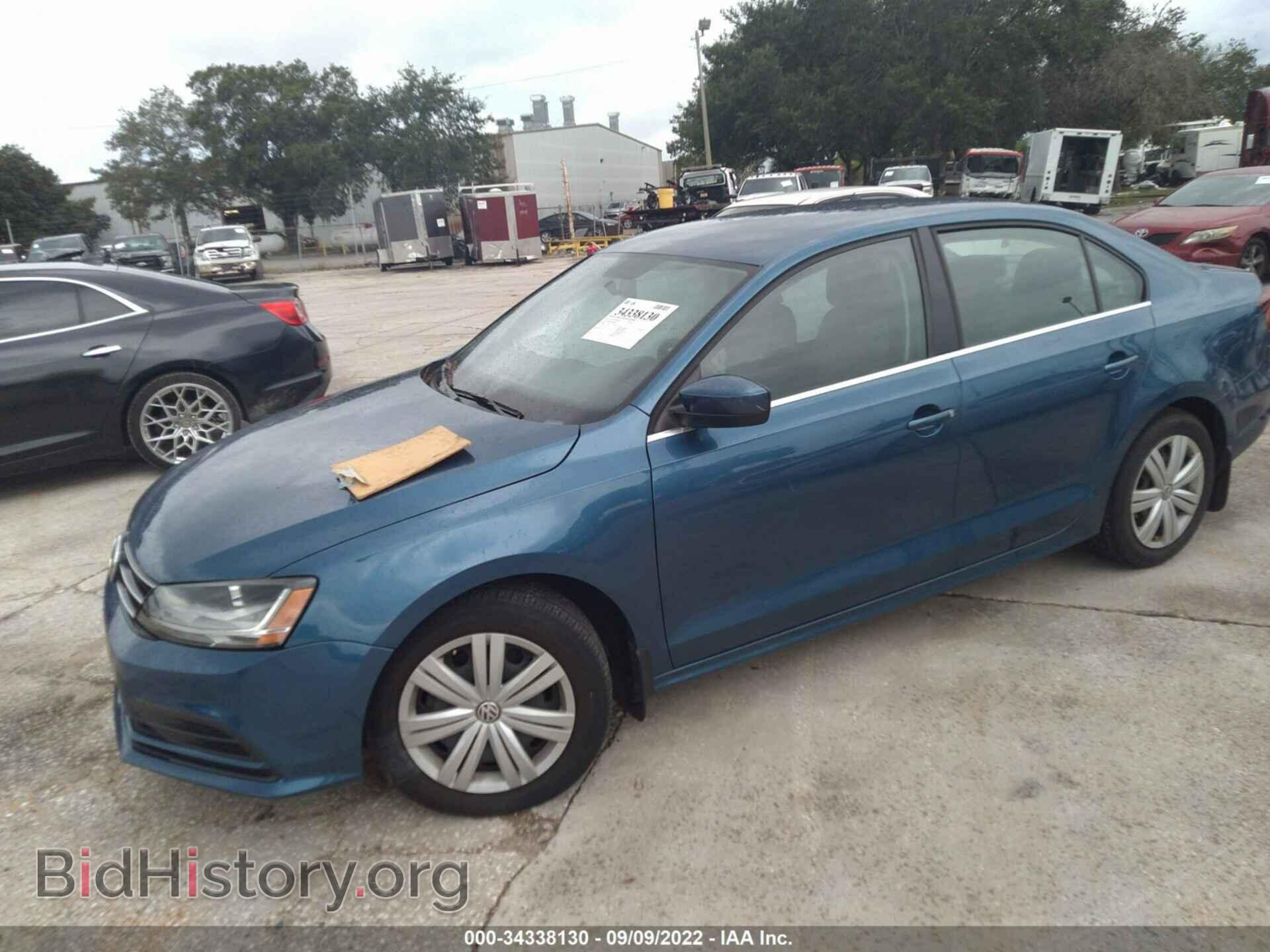2017 VOLKSWAGEN JETTA - VIN: 3VW2B7AJ5HM397357 - Фото 2