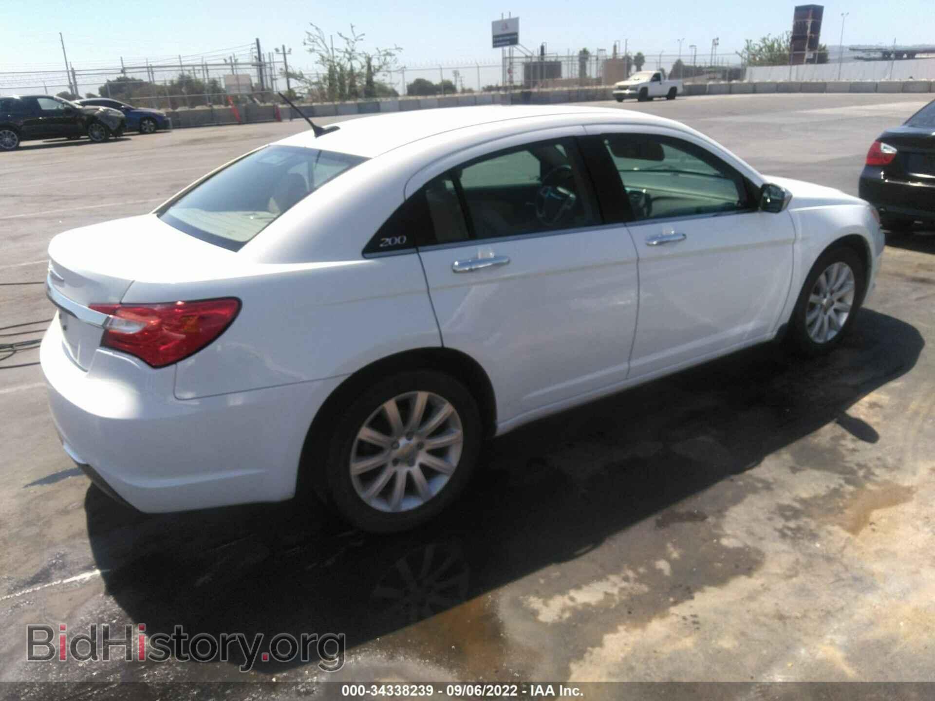 2013 CHRYSLER 200 - VIN: 1C3CCBCG5DN718231 - Photo 4