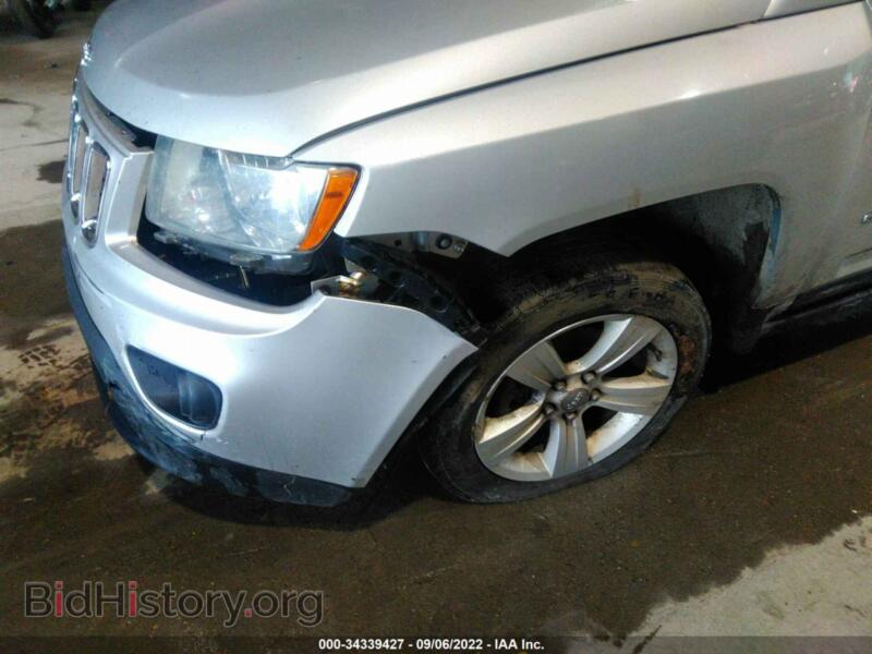 2011 Jeep COMPASS (VIN 1J4NF1FB4BD197506) — фото 6 из 11