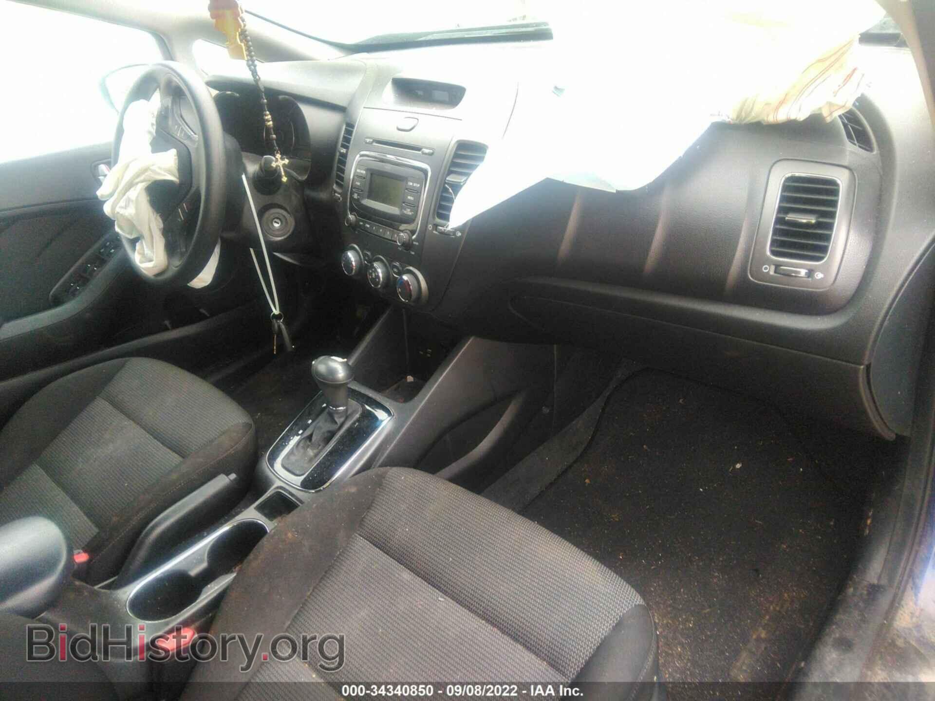 2017 KIA FORTE - VIN: 3KPFK4A75HE044117 - Photo 5