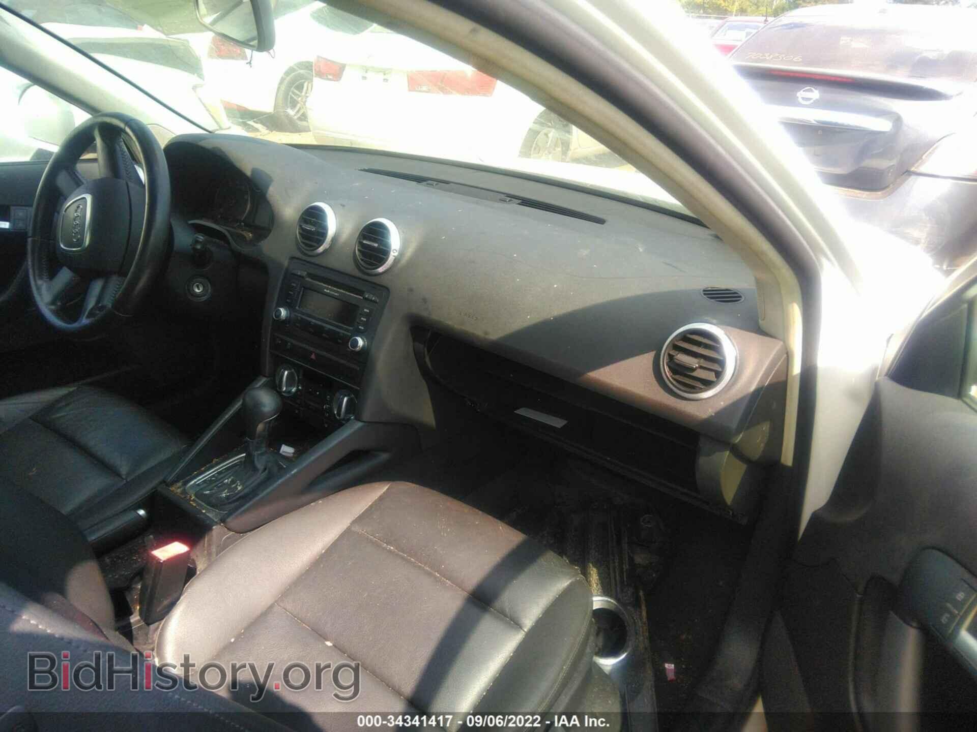 2010 AUDI A3 - VIN: WAUBFAFM7AA149702 - Фото 5