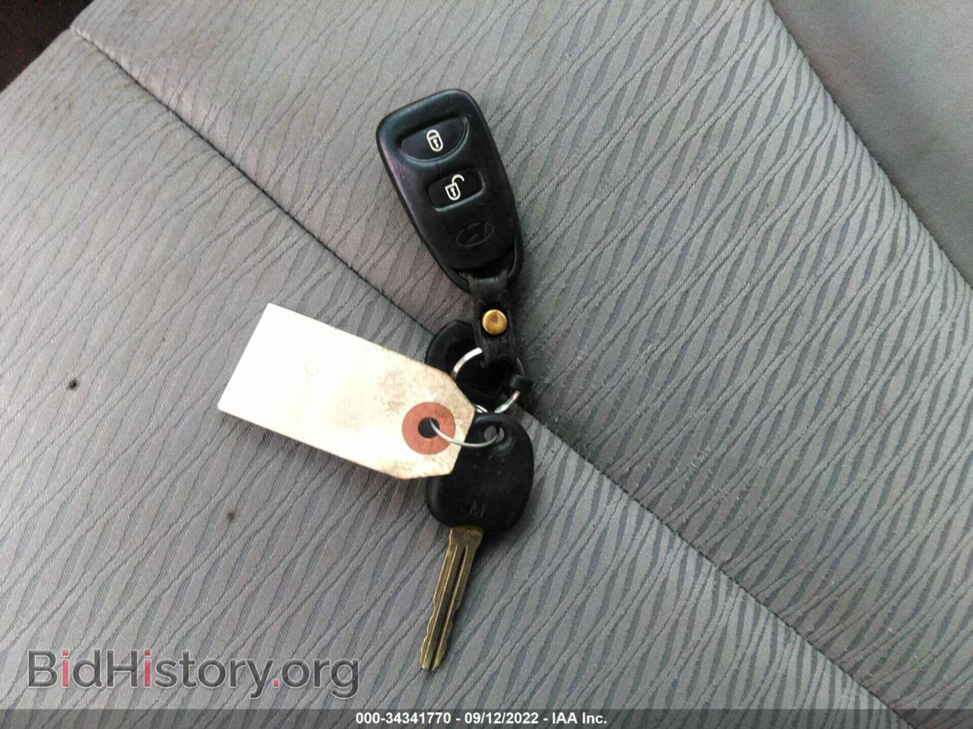 2009 HYUNDAI SANTA FE - VIN: 5NMSG73E49H286064 - Фото 11