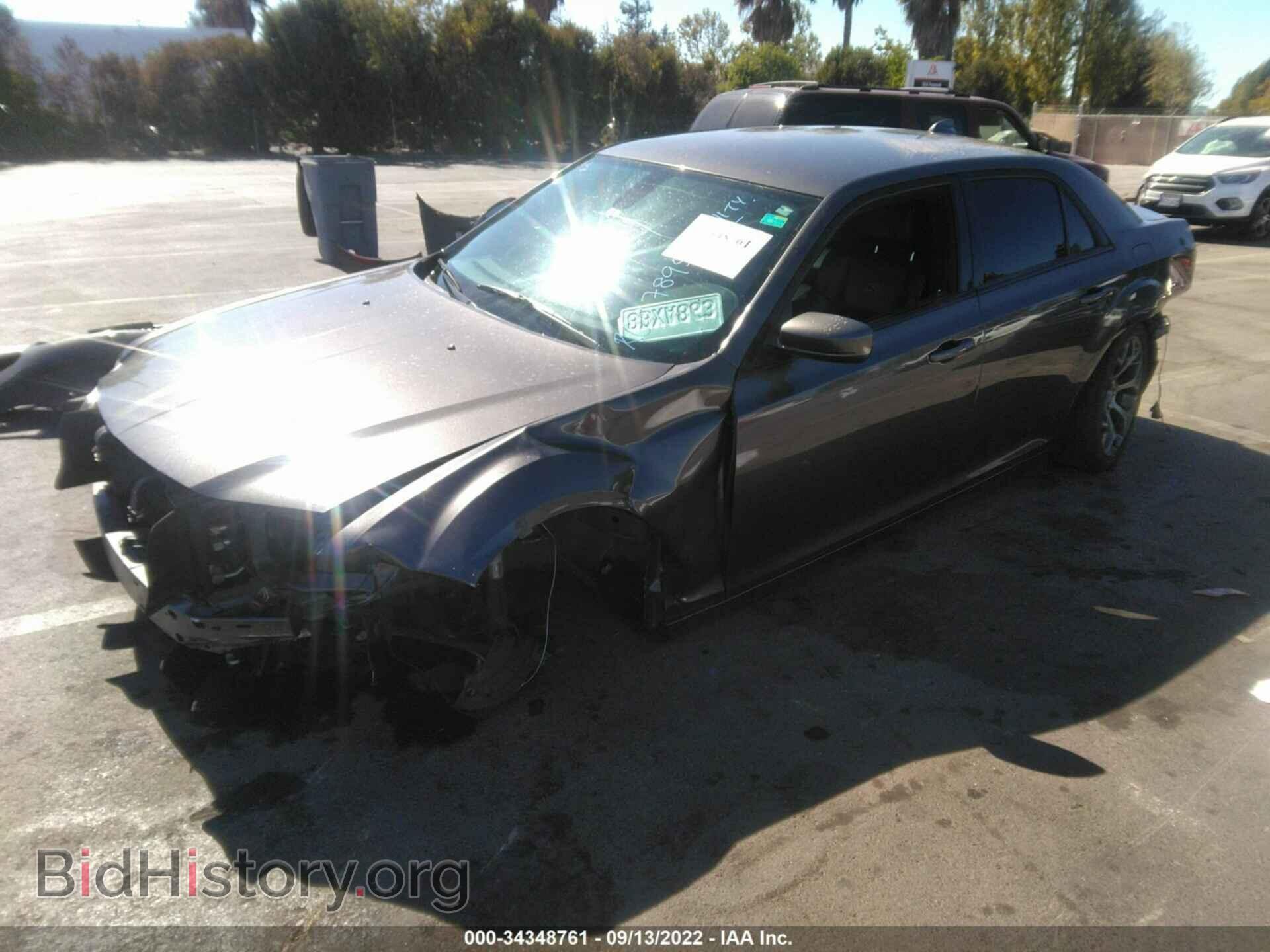 2018 CHRYSLER 300 - VIN: 2C3CCABG5JH212494 - Фото 2