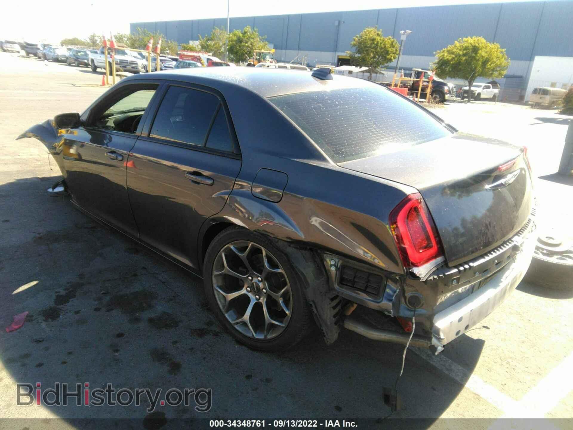 2018 CHRYSLER 300 - VIN: 2C3CCABG5JH212494 - Фото 3