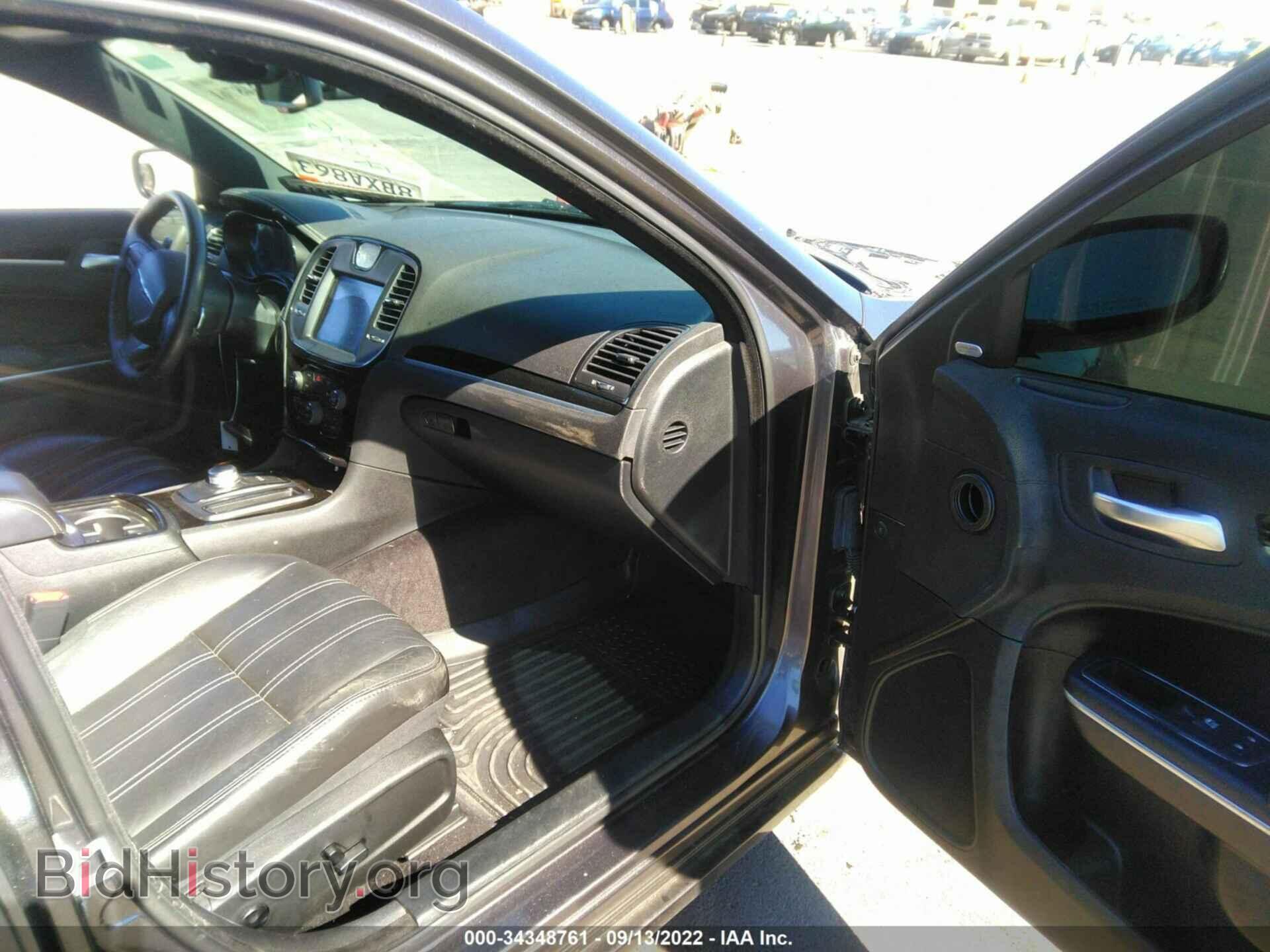 2018 CHRYSLER 300 - VIN: 2C3CCABG5JH212494 - Фото 5