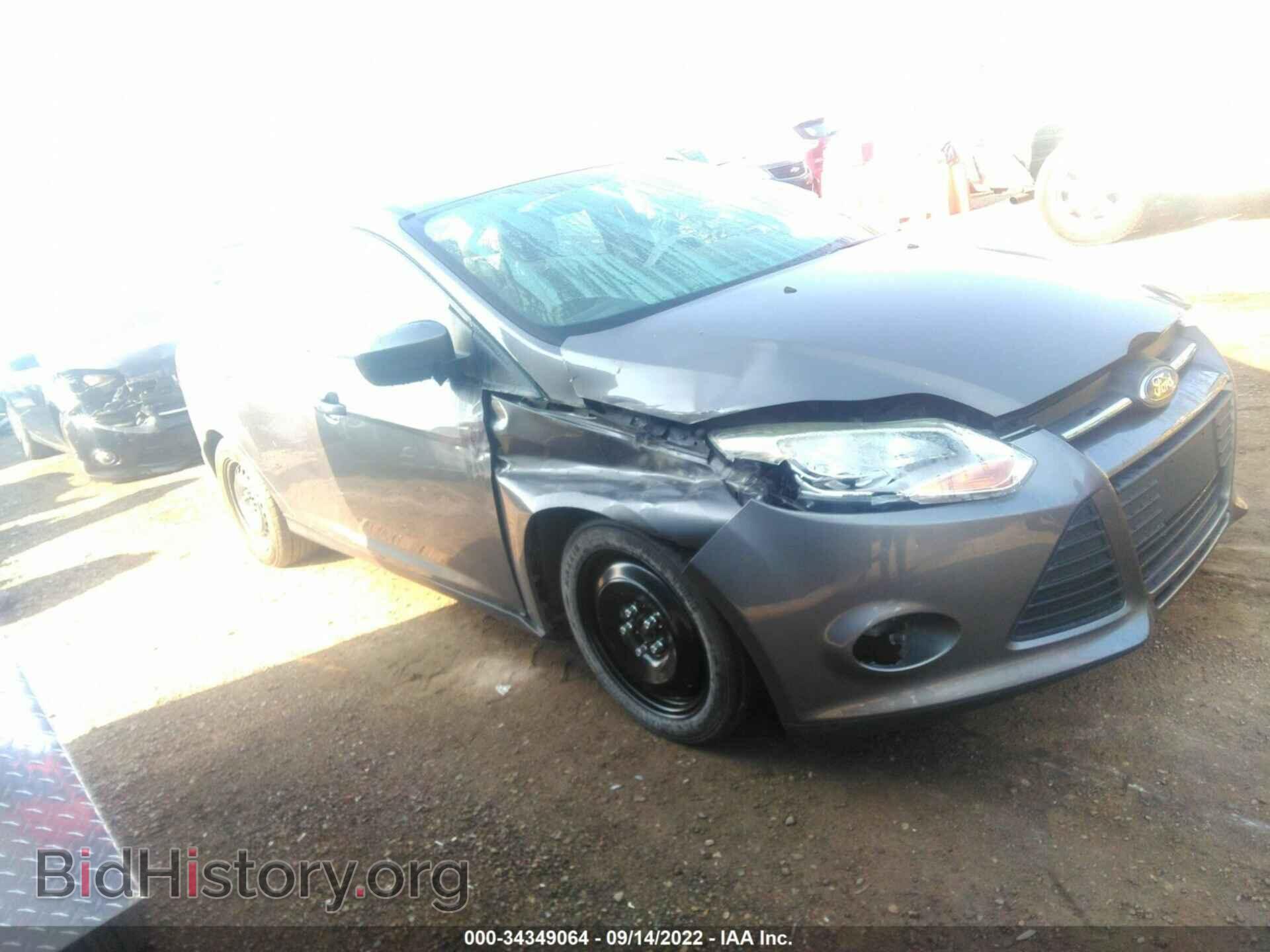 Photo 1FAHP3F26CL371732 - FORD FOCUS 2012