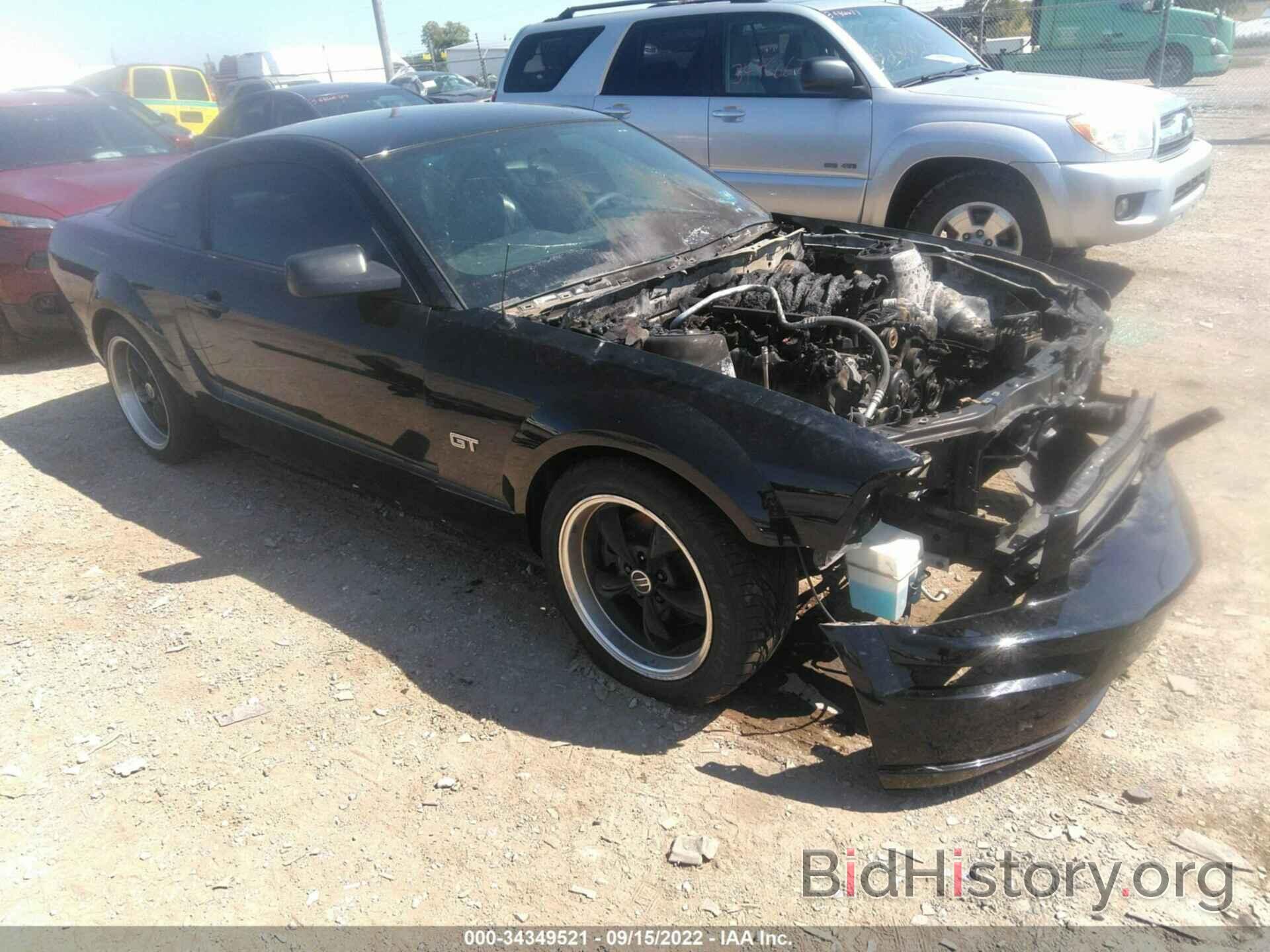 Photo 1ZVHT82H575341738 - FORD MUSTANG 2007