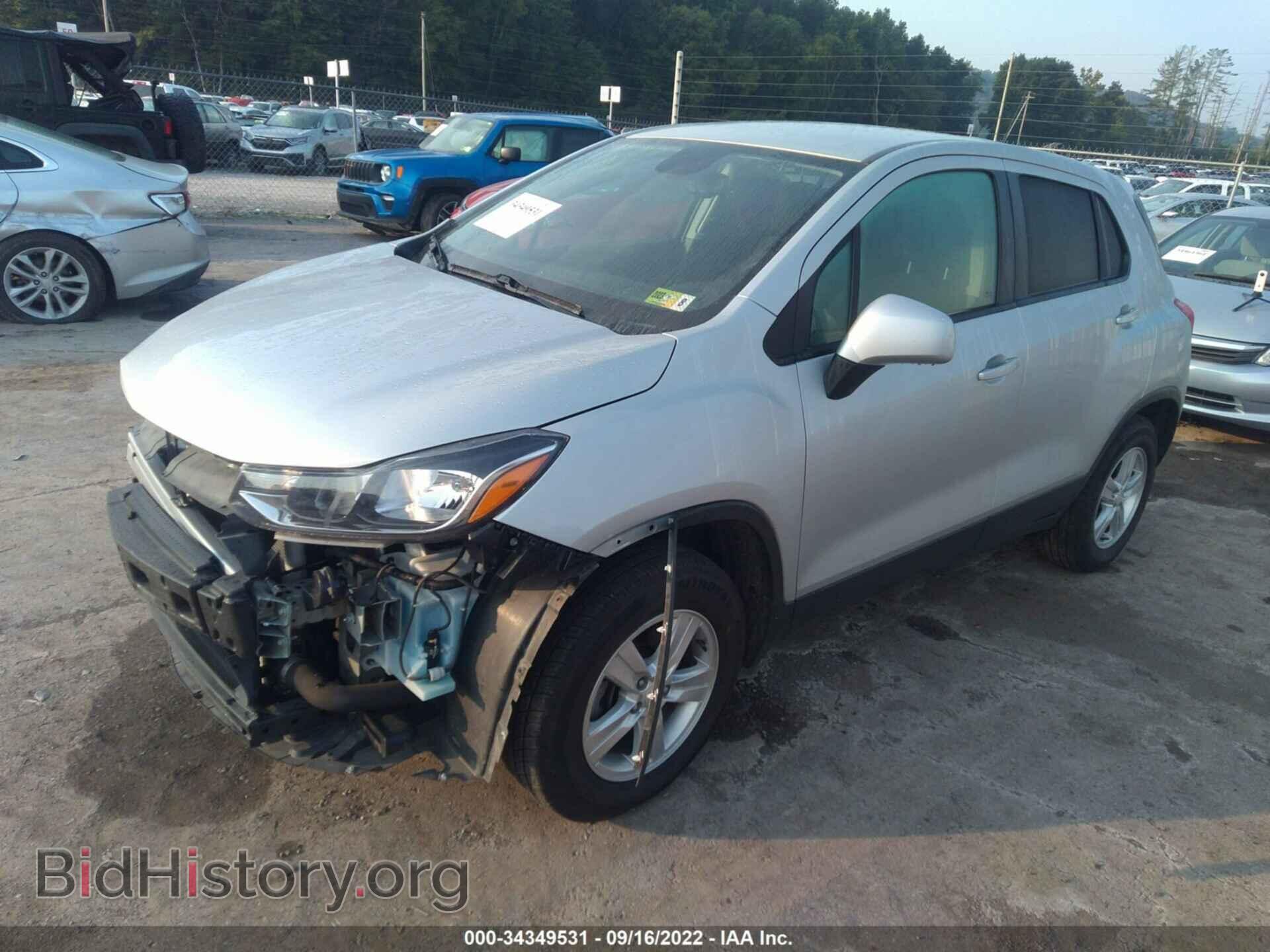 2019 CHEVROLET TRAX - VIN: 3GNCJNSB0KL355253 - Фото 2